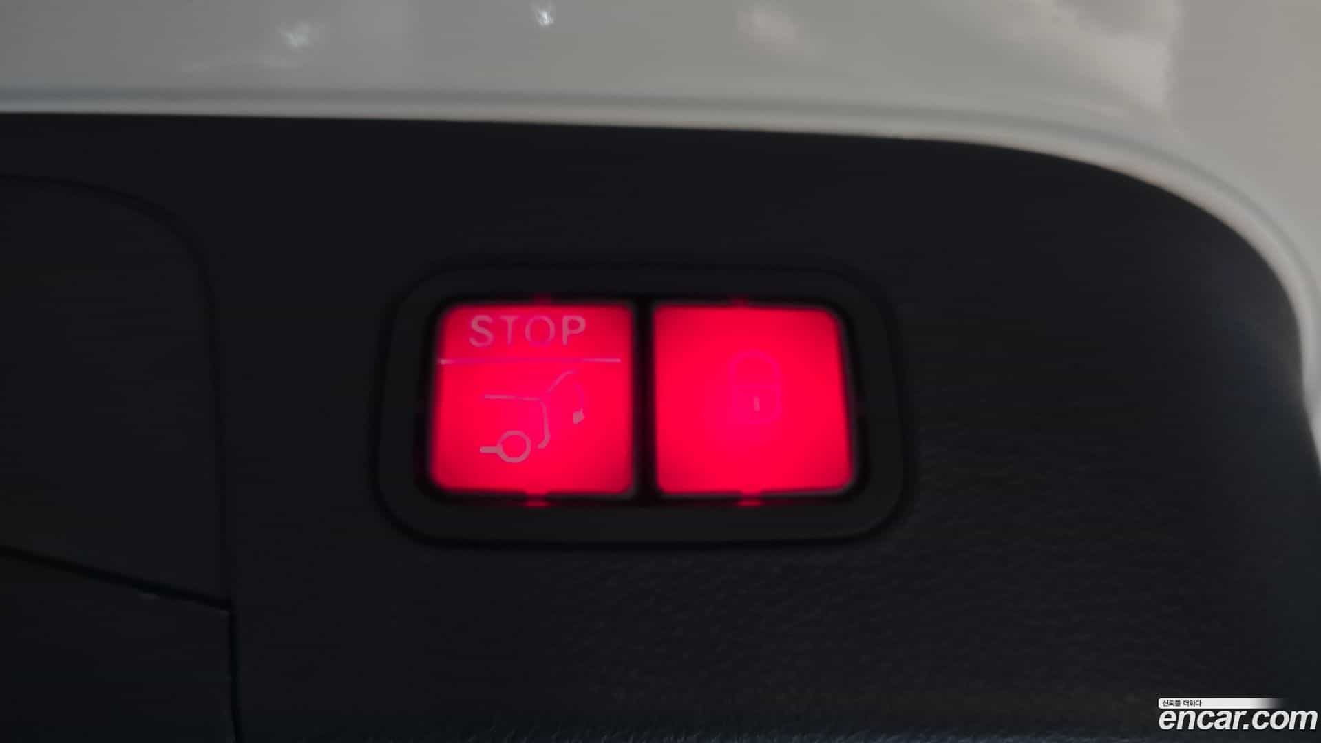 EQC Mercedes-Benz 2020.11-OPTION-024