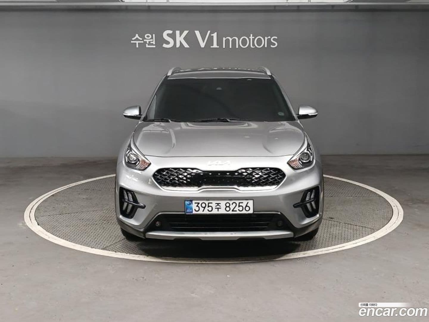 Main__Slider__Photo:Niro Kia 2021.9-0