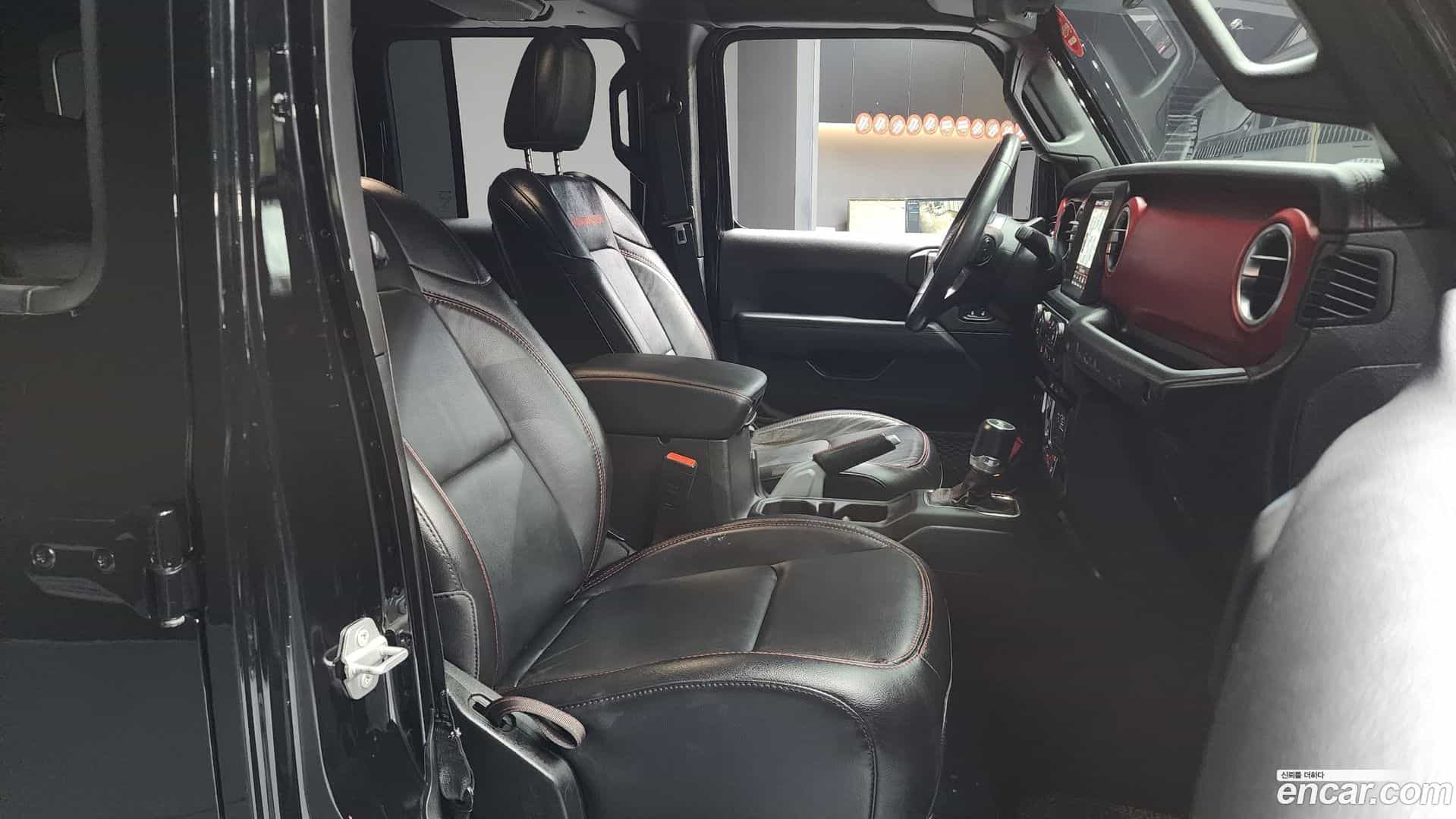 Wrangler Jeep 2021.6-OPTION-015