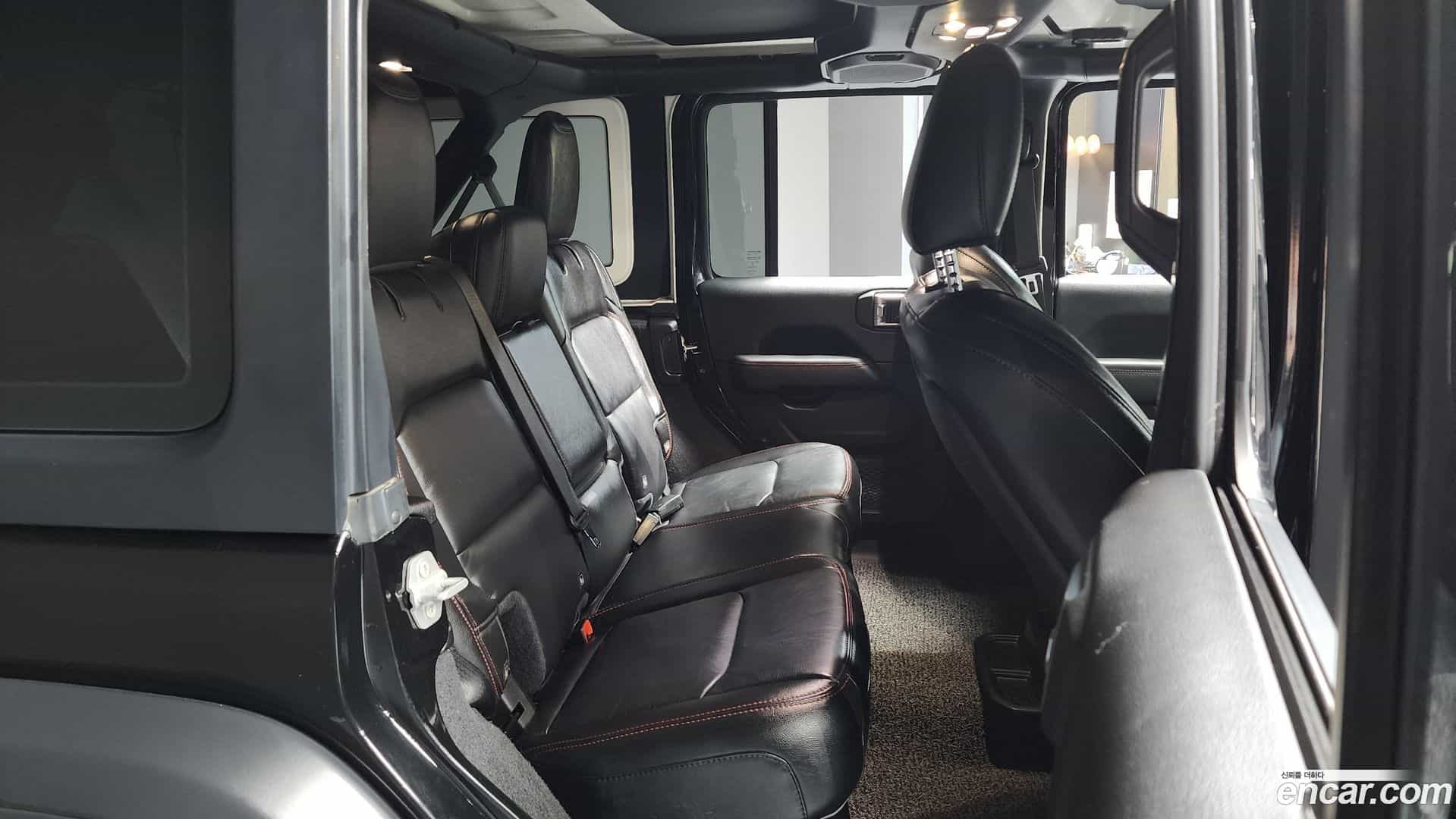 Wrangler Jeep 2021.6-OPTION-016