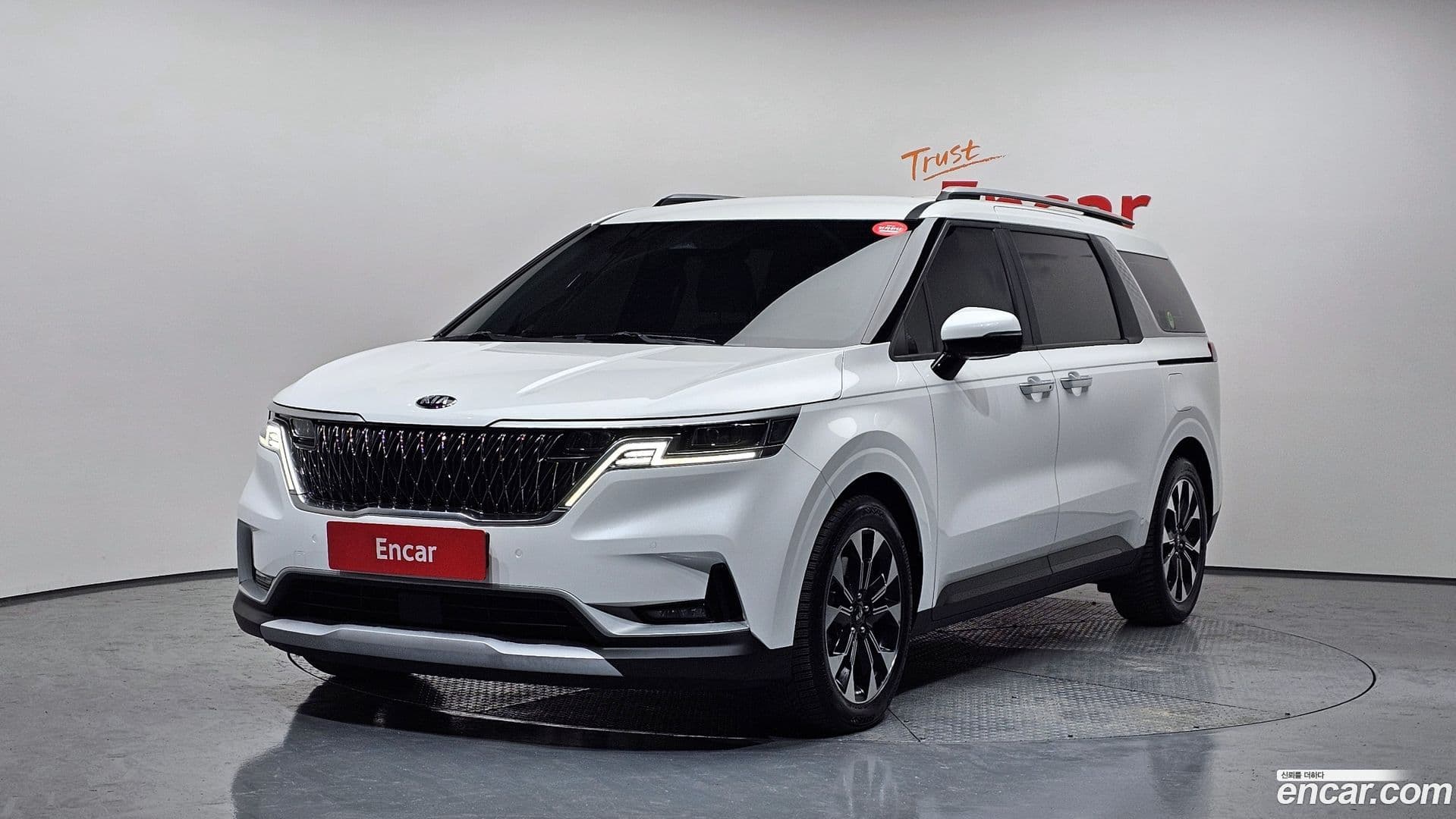 Main__Slider__Photo:Canival Kia 2021.7-0