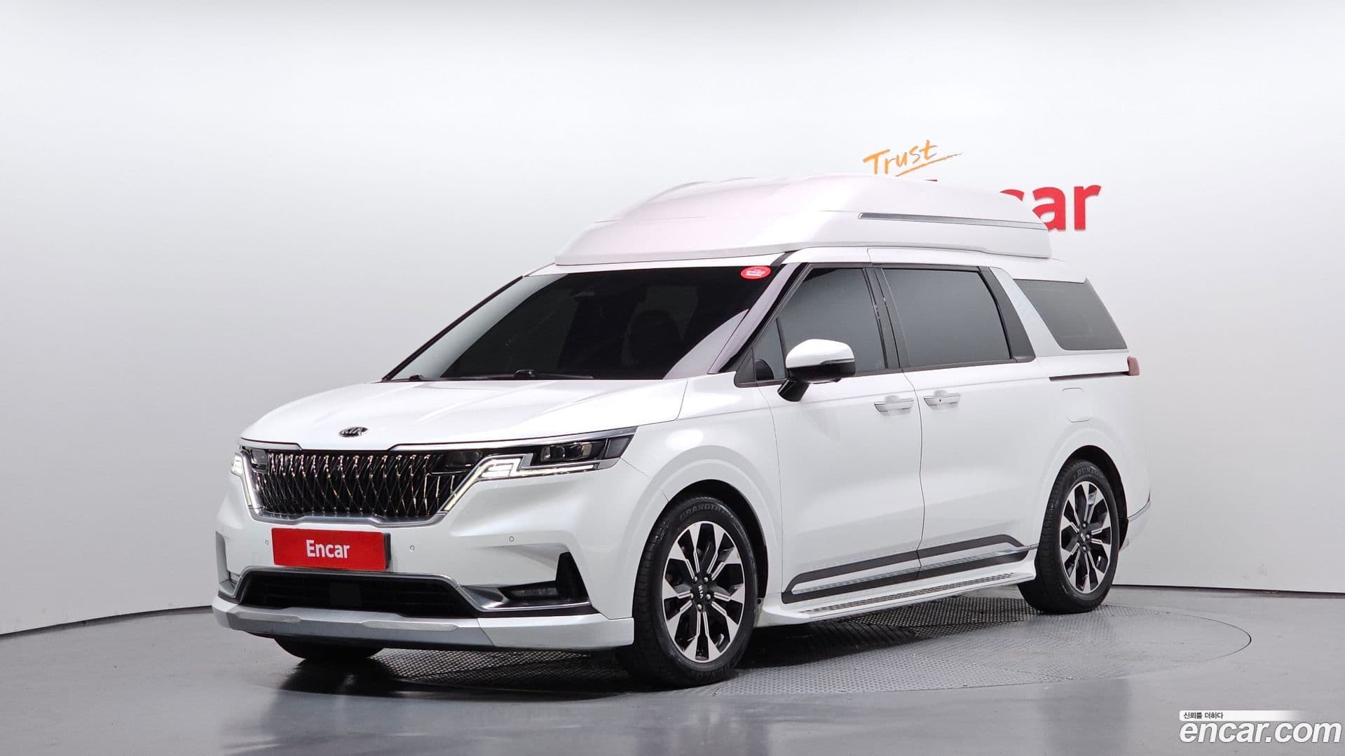 Main__Slider__Photo:Canival Kia 2021.4-0