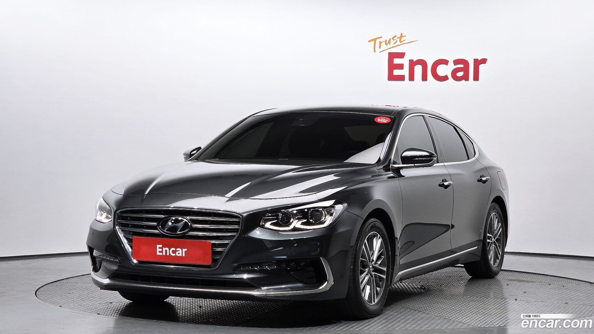 Main__Slider__Photo:Grandeur Hyundai 2019.7-0