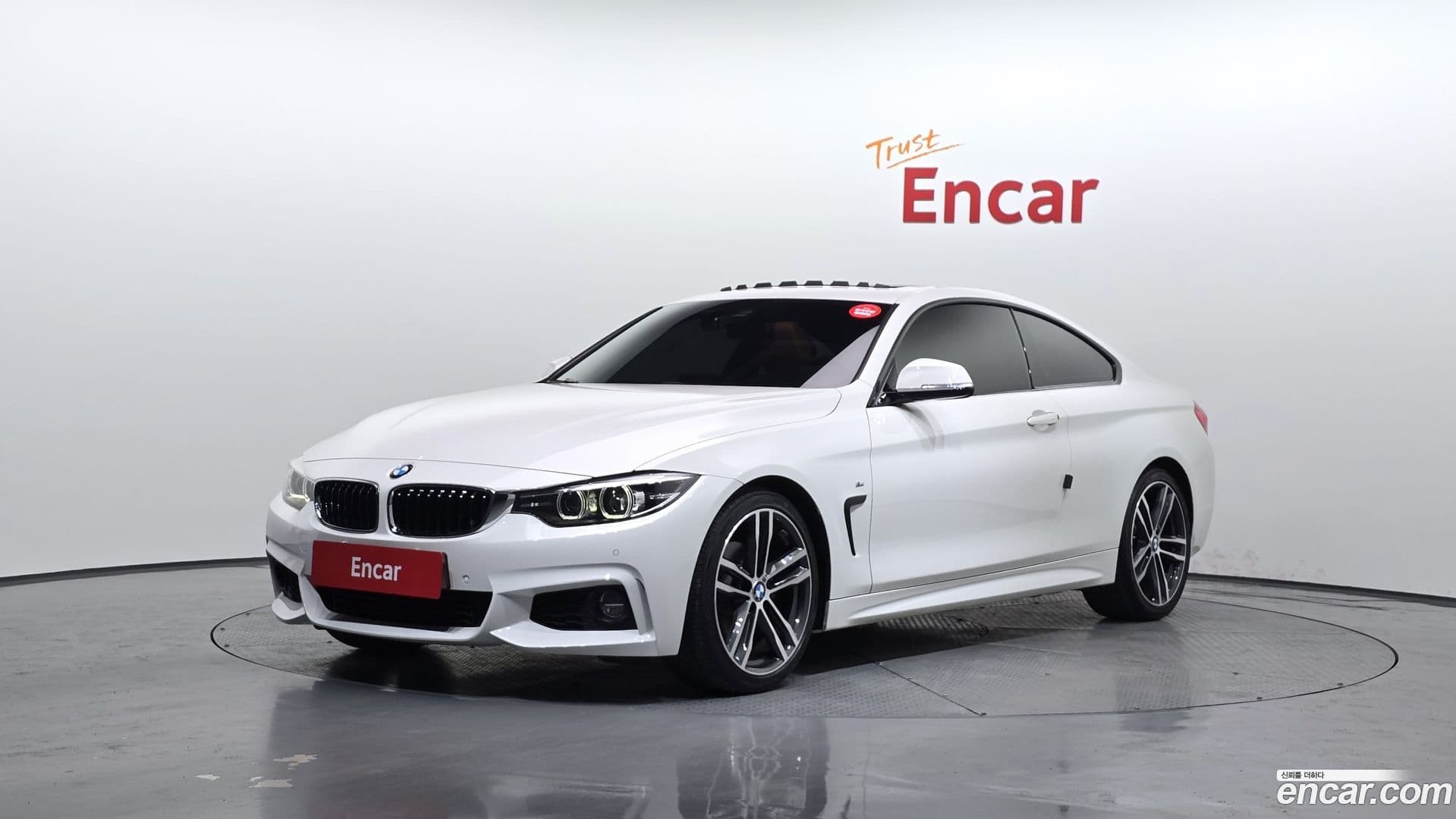 Main__Slider__Photo:4-Series BMW 2018.5-0