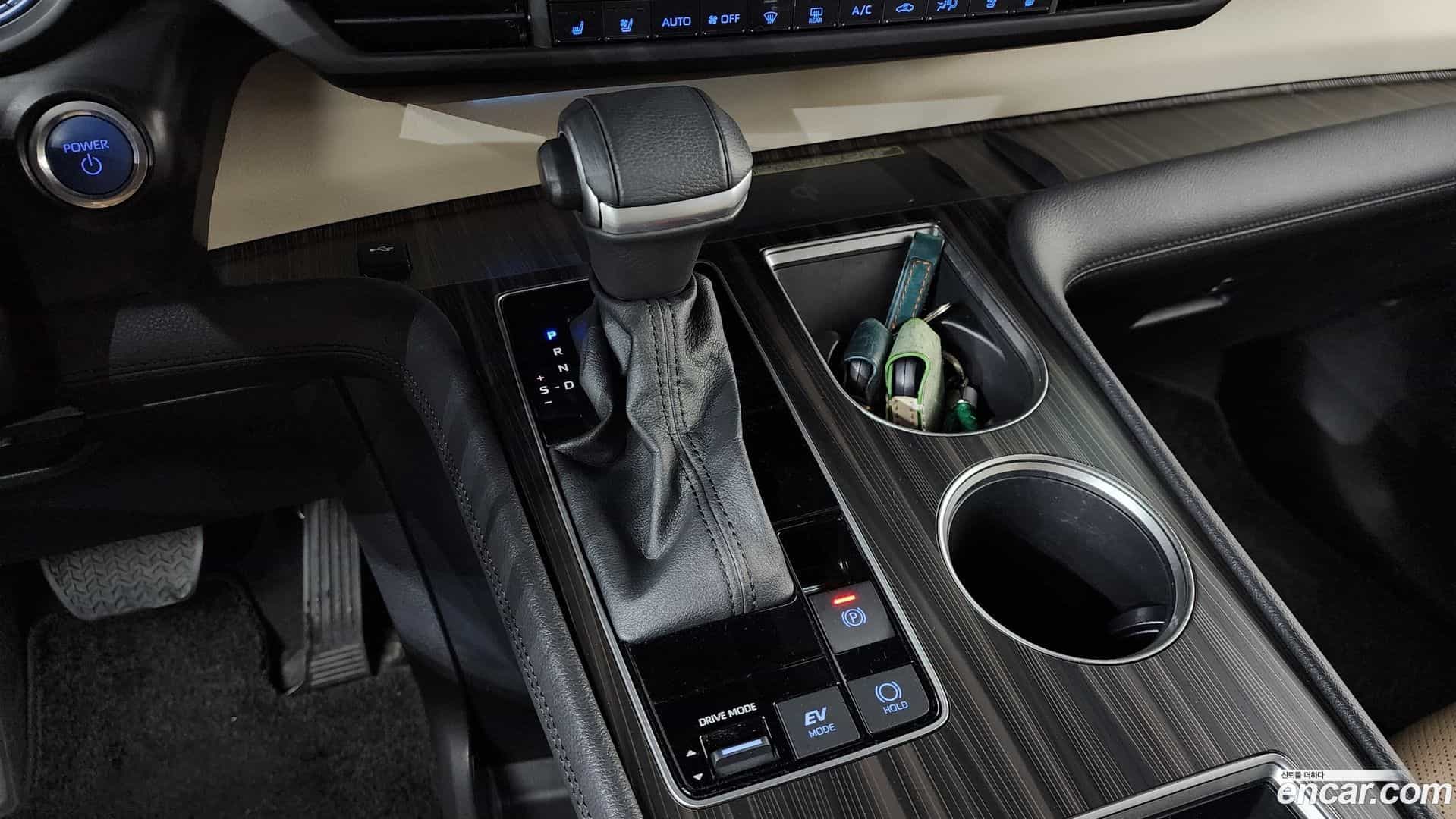 Sienna Toyota 2023.8-INNER-009
