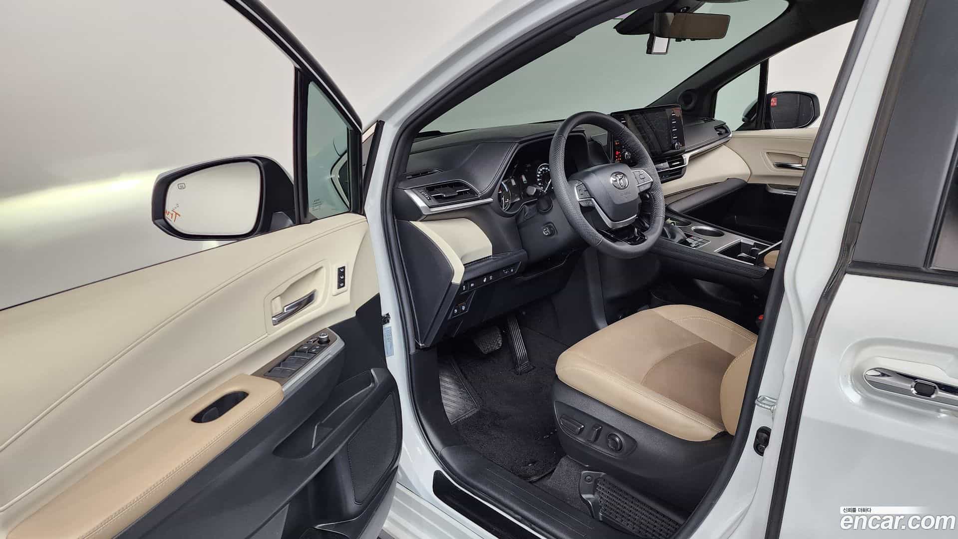 Sienna Toyota 2023.8-INNER-010