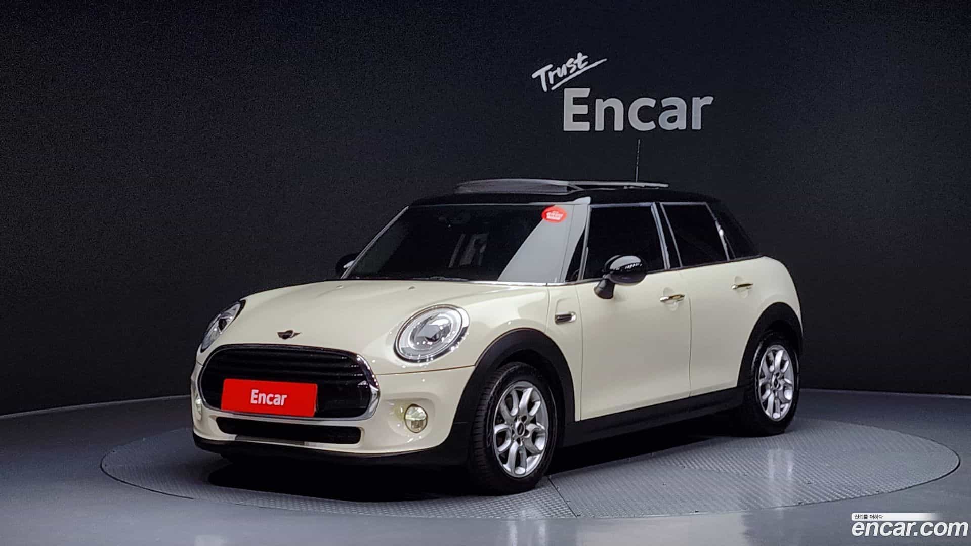 Cooper Mini 2018.8-OUTER-001