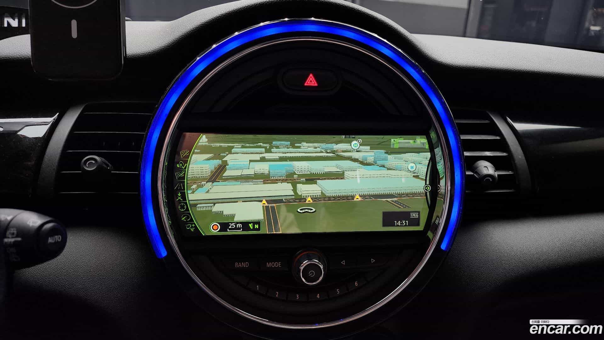 Cooper Mini 2018.8-OPTION-018