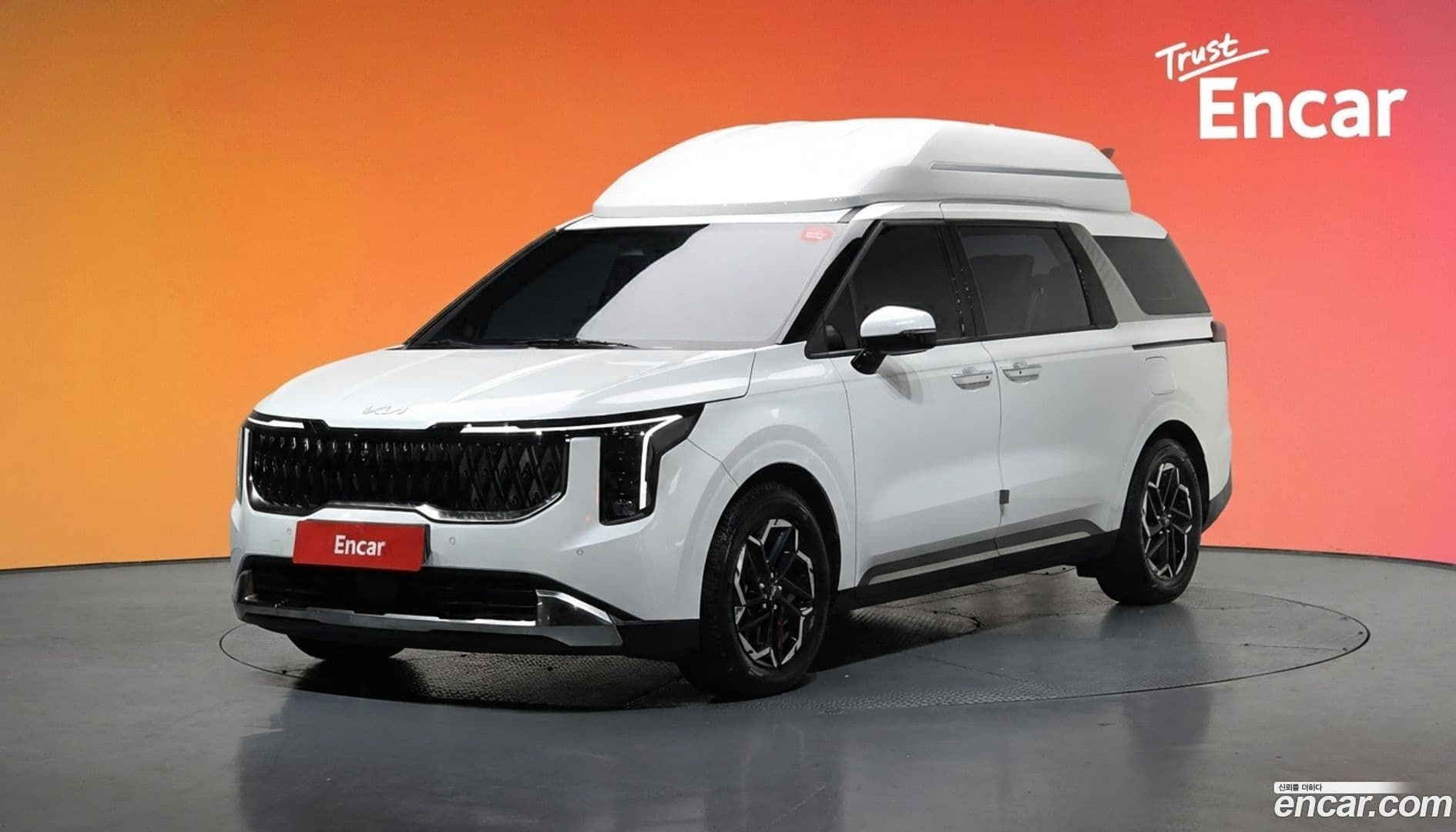 Main__Slider__Photo:Canival Kia 2023.11-0