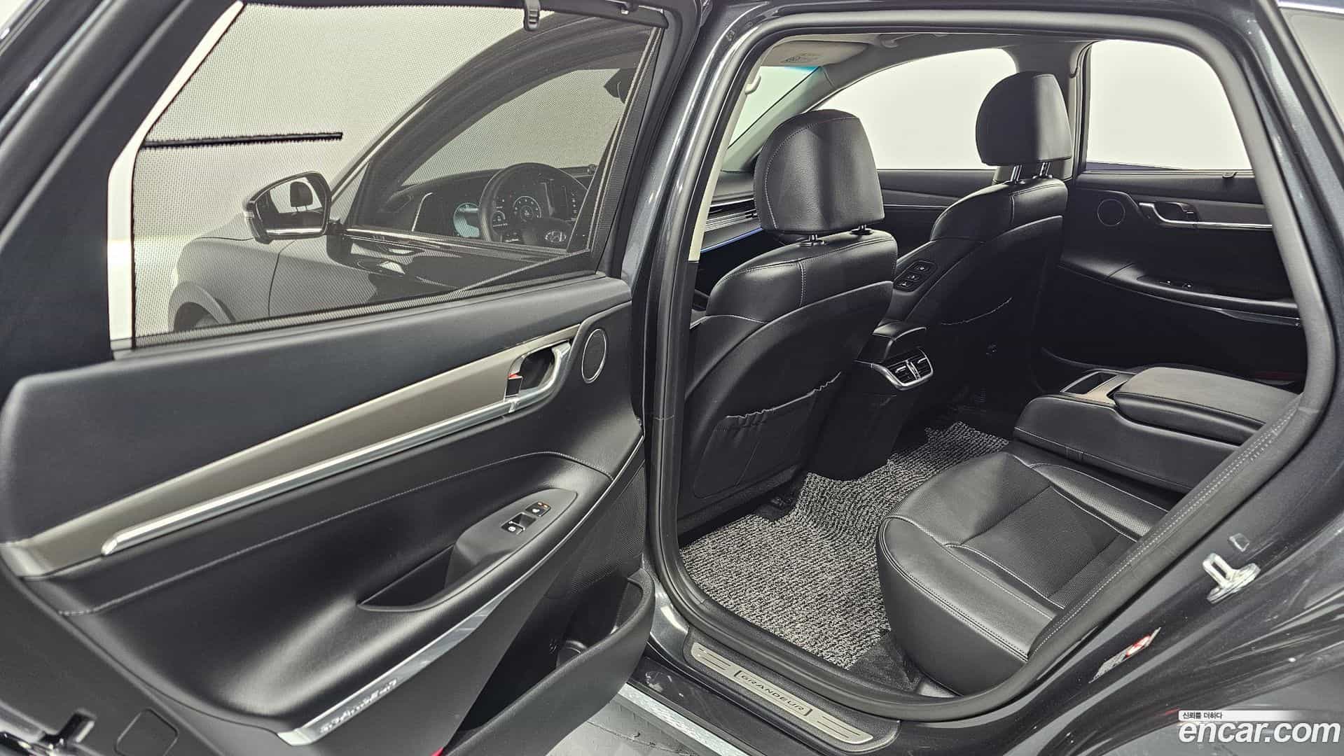 Grandeur Hyundai 2020.7-OPTION-015