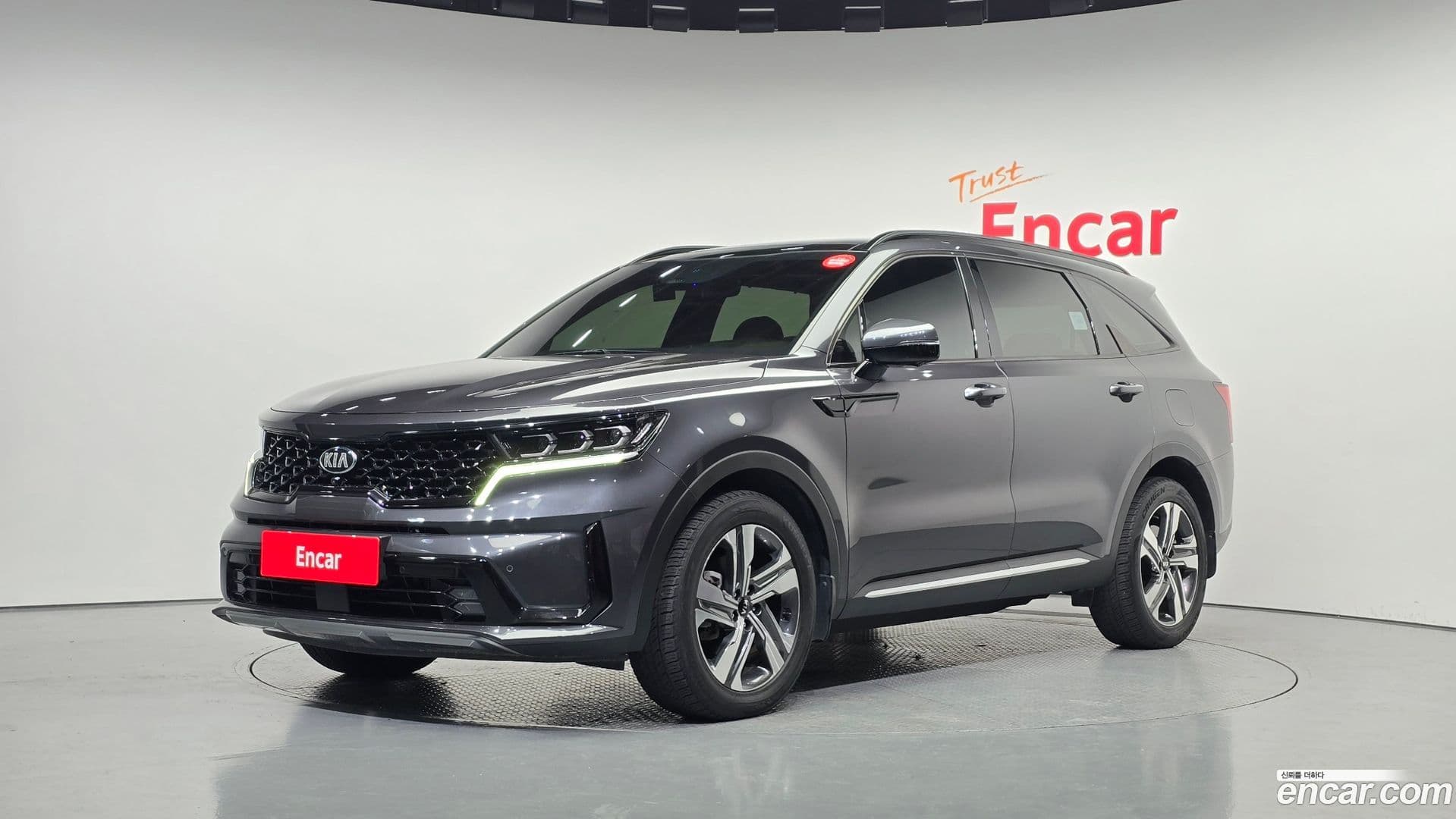 Main__Slider__Photo:Sorento Kia 2021.1-0