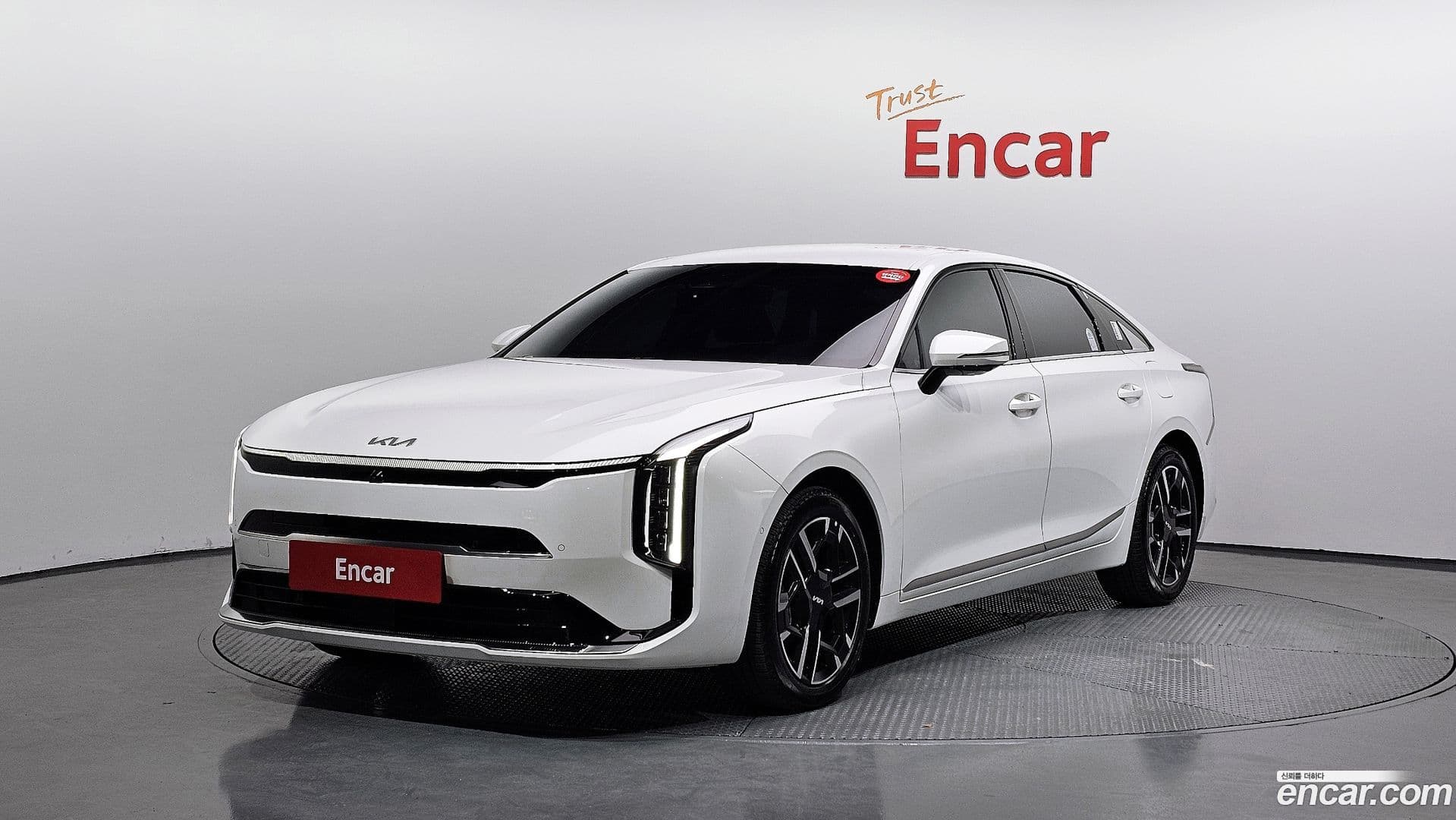 Main__Slider__Photo:K8 Kia 2024.9-0