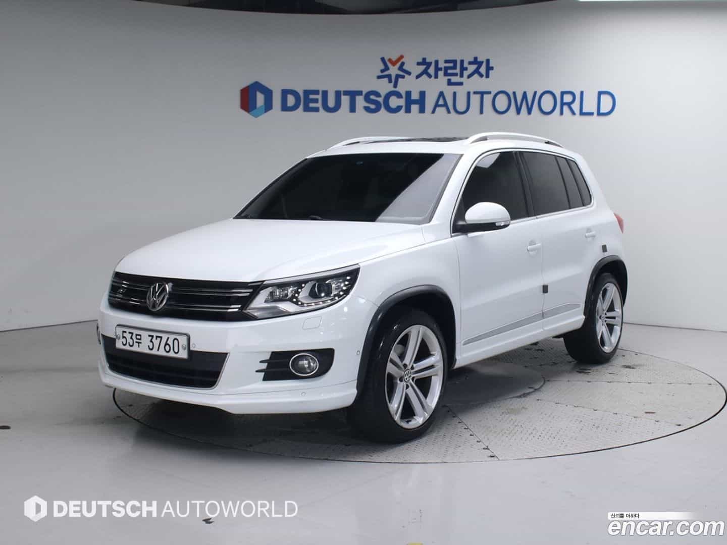 Tiguan Volkswagen 2015.4-OUTER-001