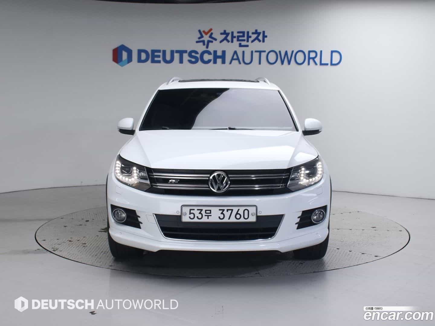 Tiguan Volkswagen 2015.4-OUTER-003
