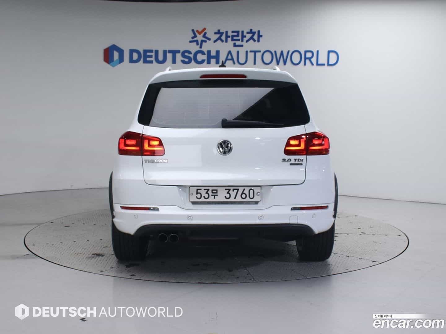 Tiguan Volkswagen 2015.4-OUTER-004