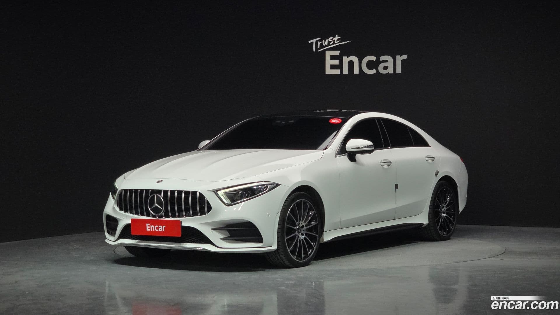 Main__Slider__Photo:CLS-Class Mercedes-Benz 2020.10-0