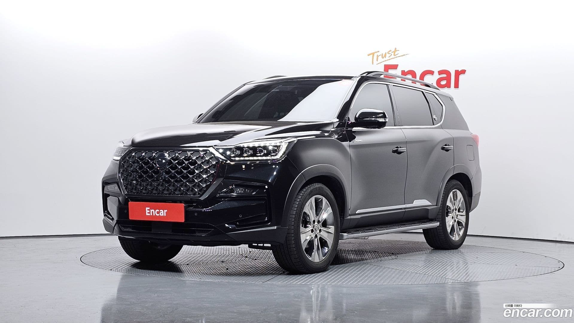 Main__Slider__Photo:Rexton KG Mobility 2022.9-0