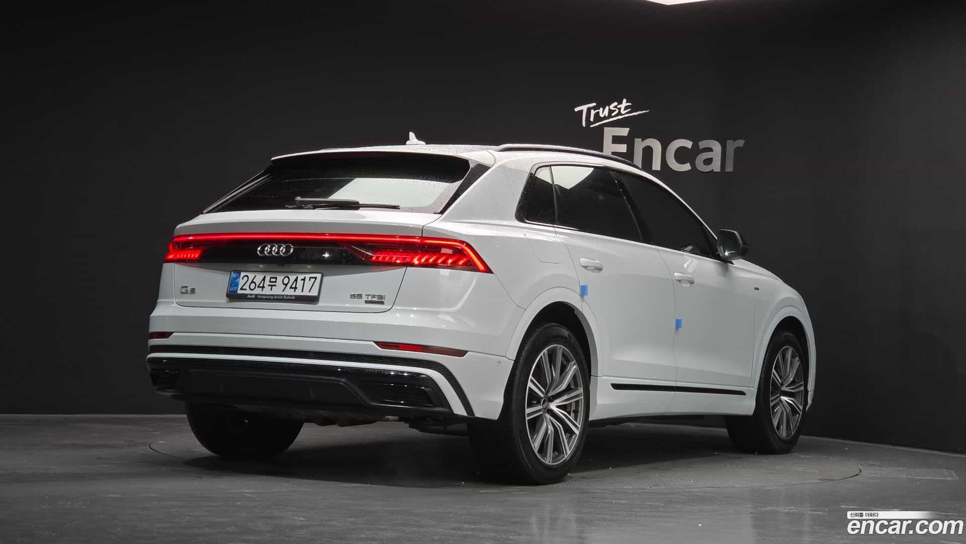 Q8 Audi 2021.2-OUTER-002