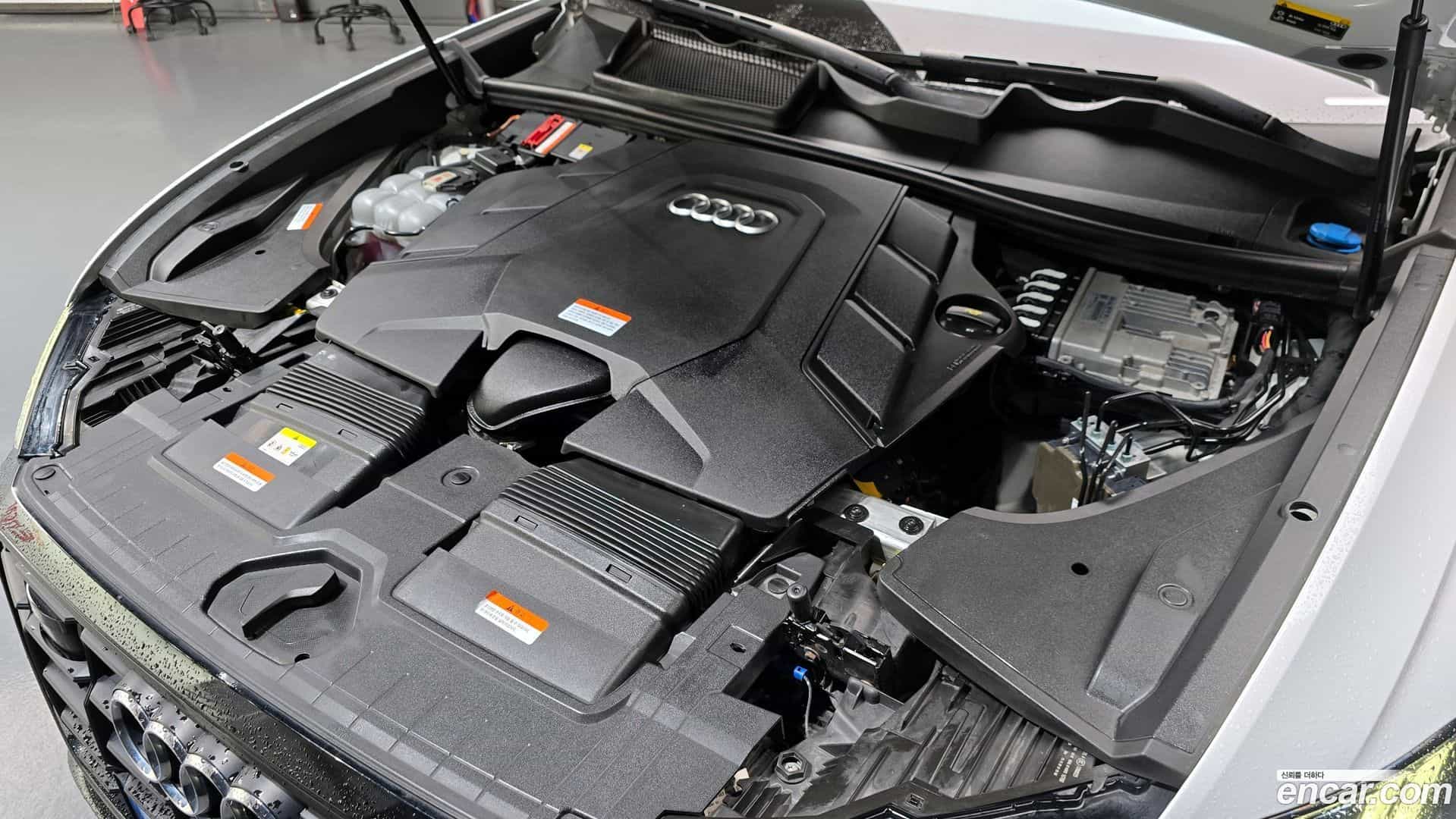 Q8 Audi 2021.2-INNER-006