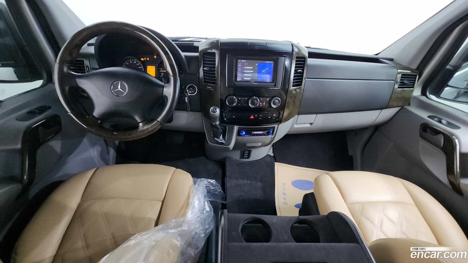 Sprinter Mercedes-Benz 2014.8-INNER-007