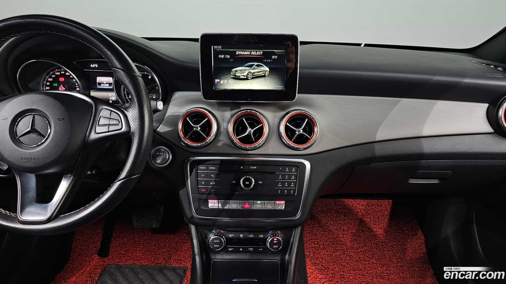 CLA-Class Mercedes-Benz 2017.2-OPTION-022