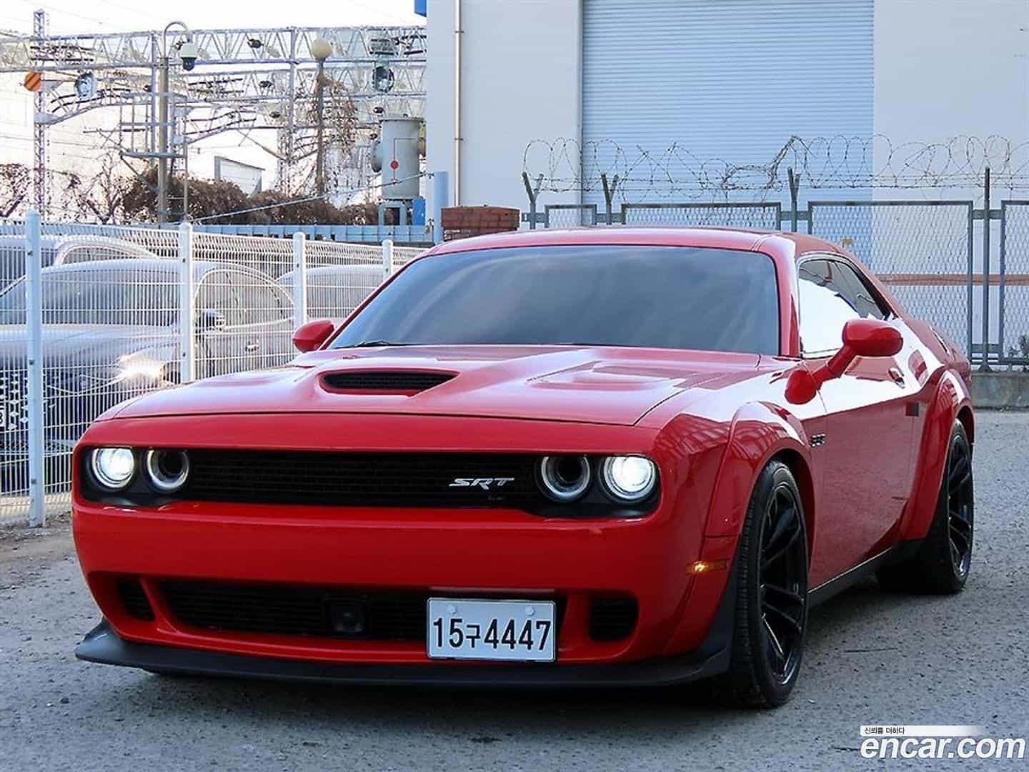 Challenger Dodge 2018.11-OUTER-001