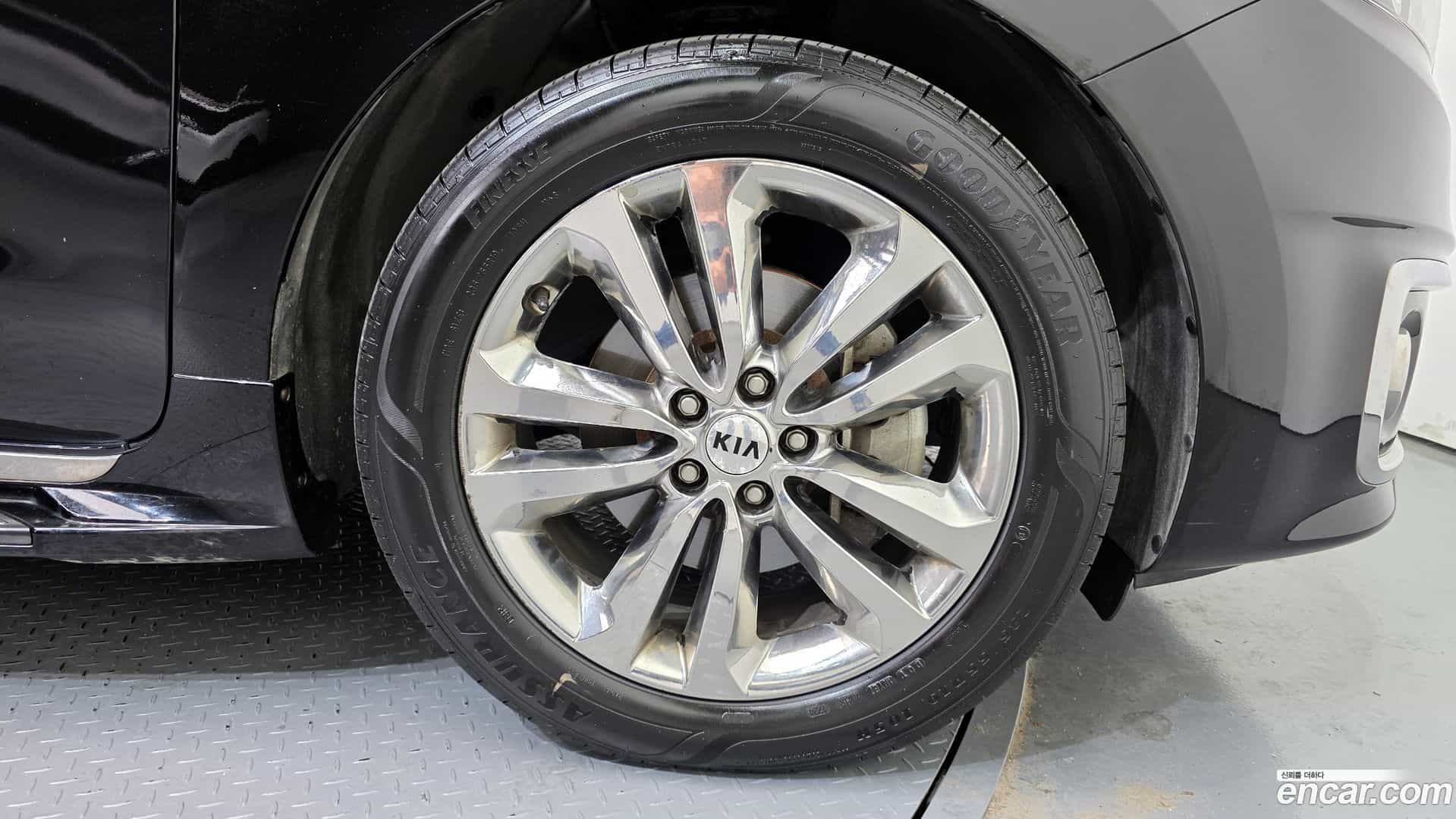 Canival Kia 2017.2-OUTER-005