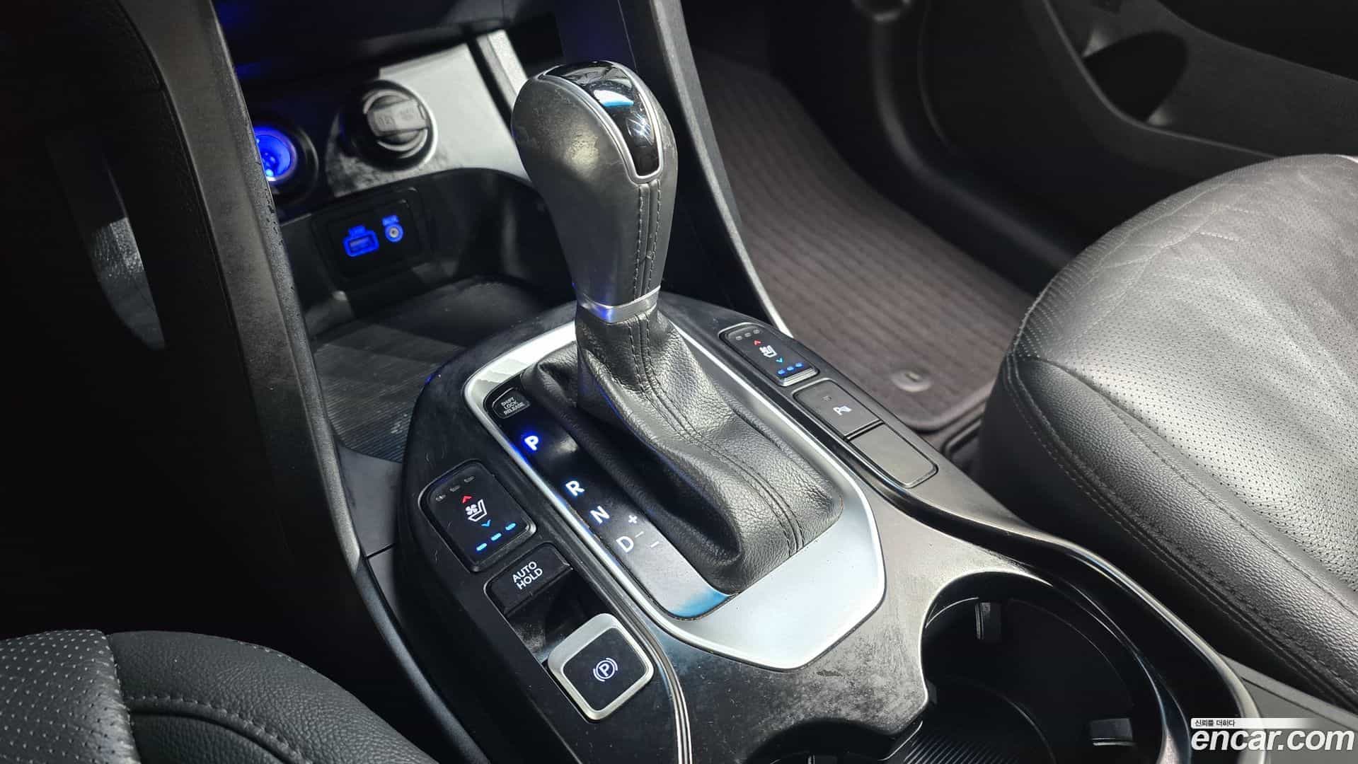 Santafe Hyundai 2018.0-INNER-009