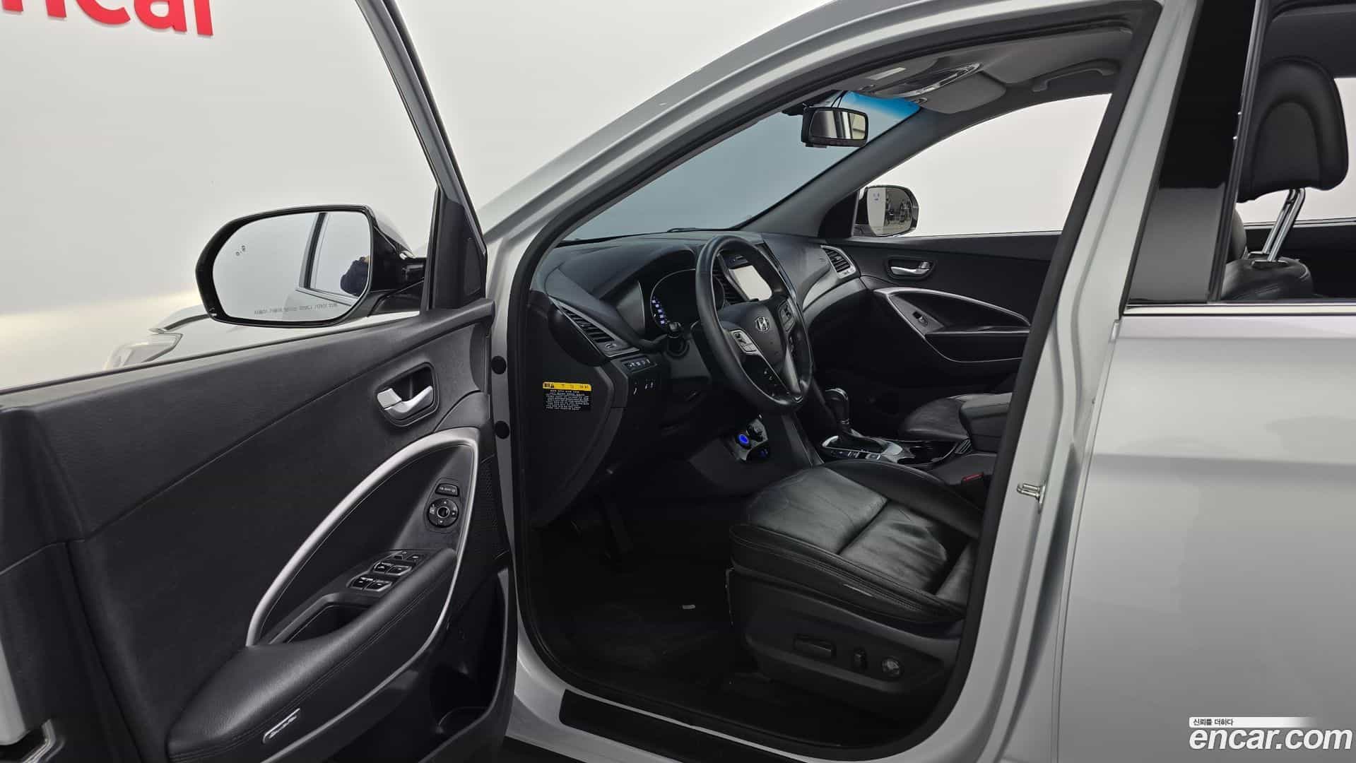 Santafe Hyundai 2018.0-INNER-010