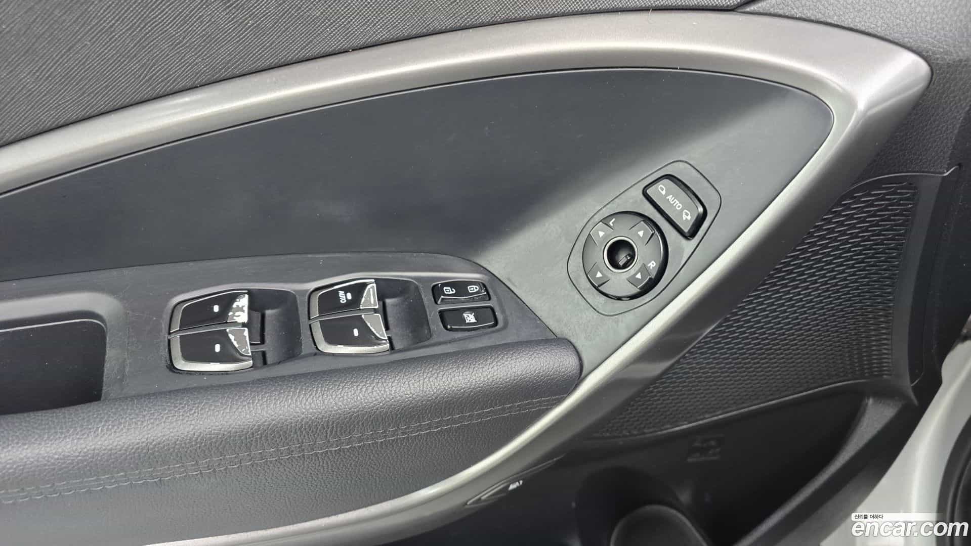 Santafe Hyundai 2018.0-OPTION-022