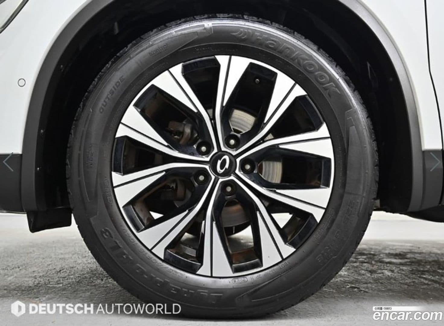 Main__Slider__Photo:QM6 Renault Korea 2022.5-4