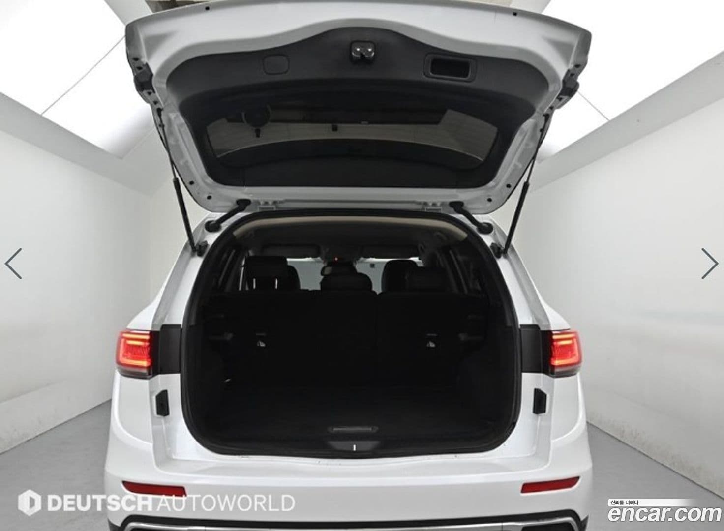 Main__Slider__Photo:QM6 Renault Korea 2022.5-19