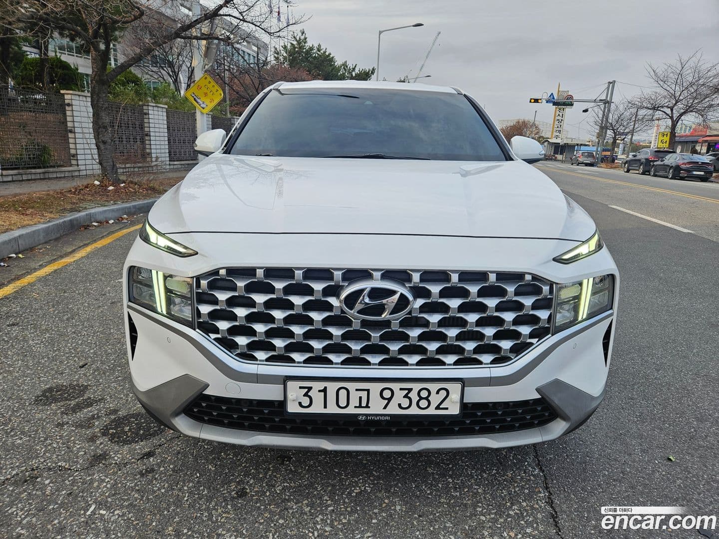 Main__Slider__Photo:Santafe Hyundai 2020.10-0