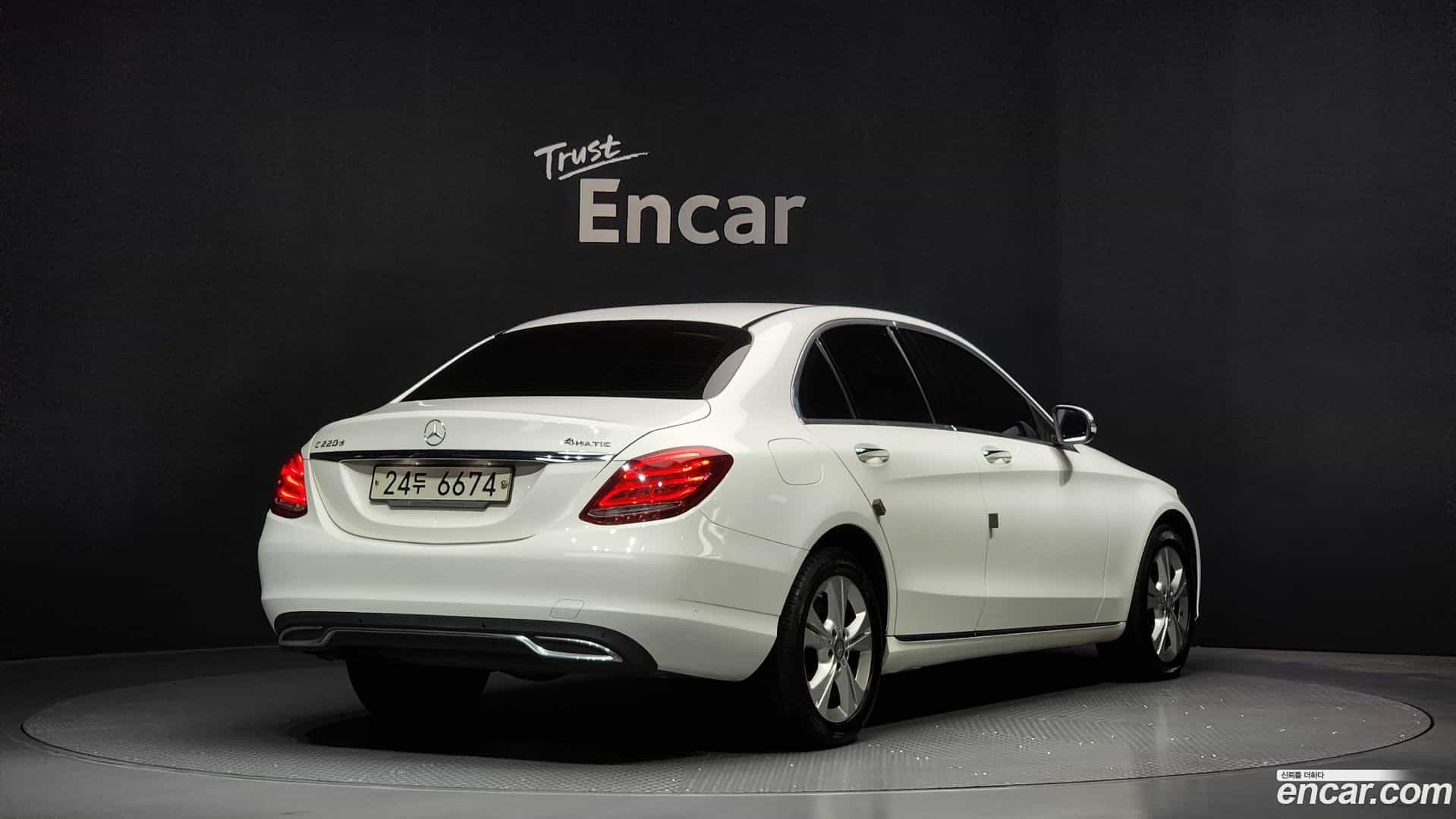C-Class Mercedes-Benz 2015.11-OUTER-002