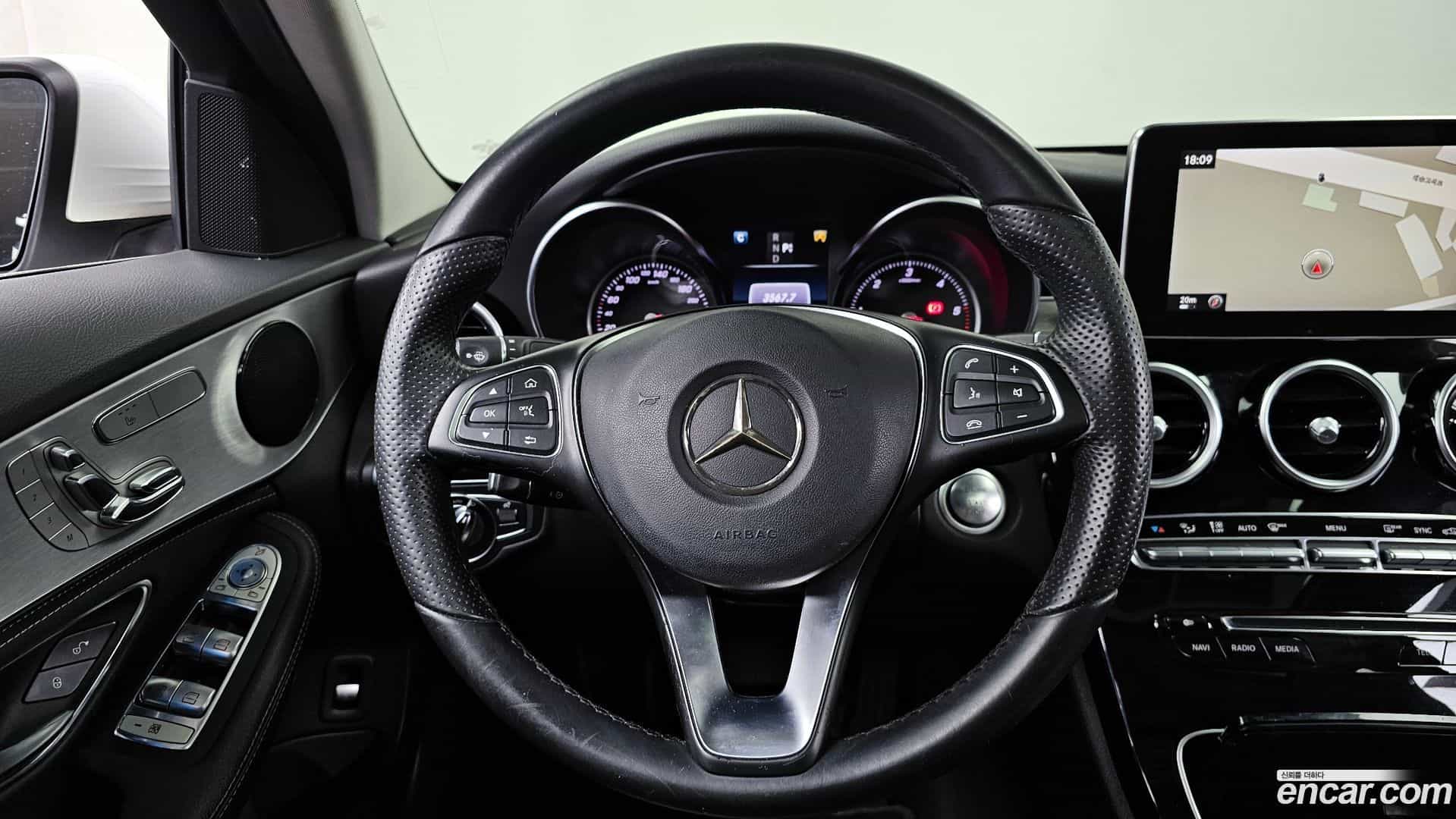 C-Class Mercedes-Benz 2015.11-OPTION-017
