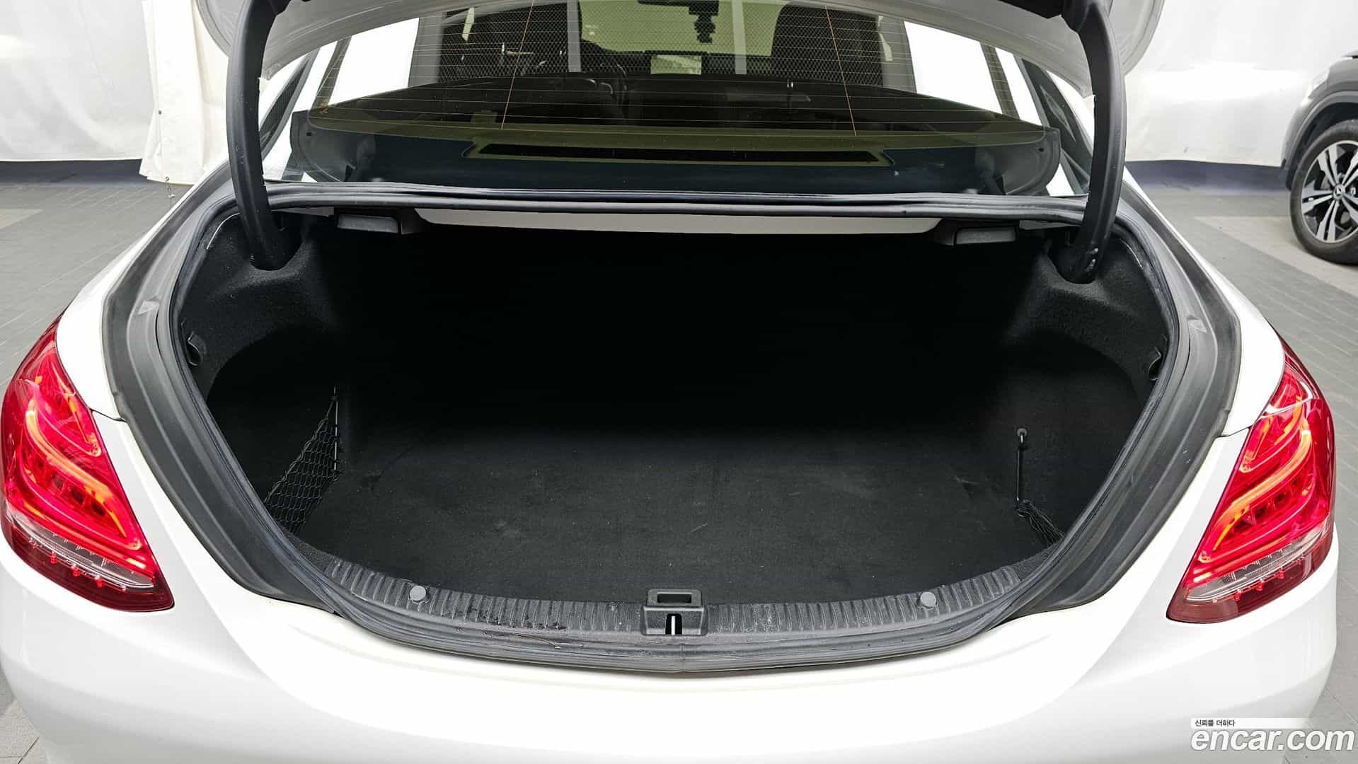 C-Class Mercedes-Benz 2015.11-OPTION-024