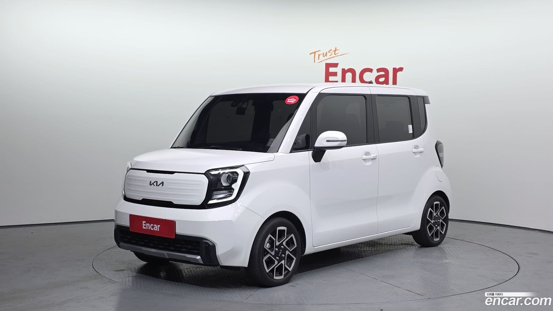 Main__Slider__Photo:RAY Kia 2024.1-0