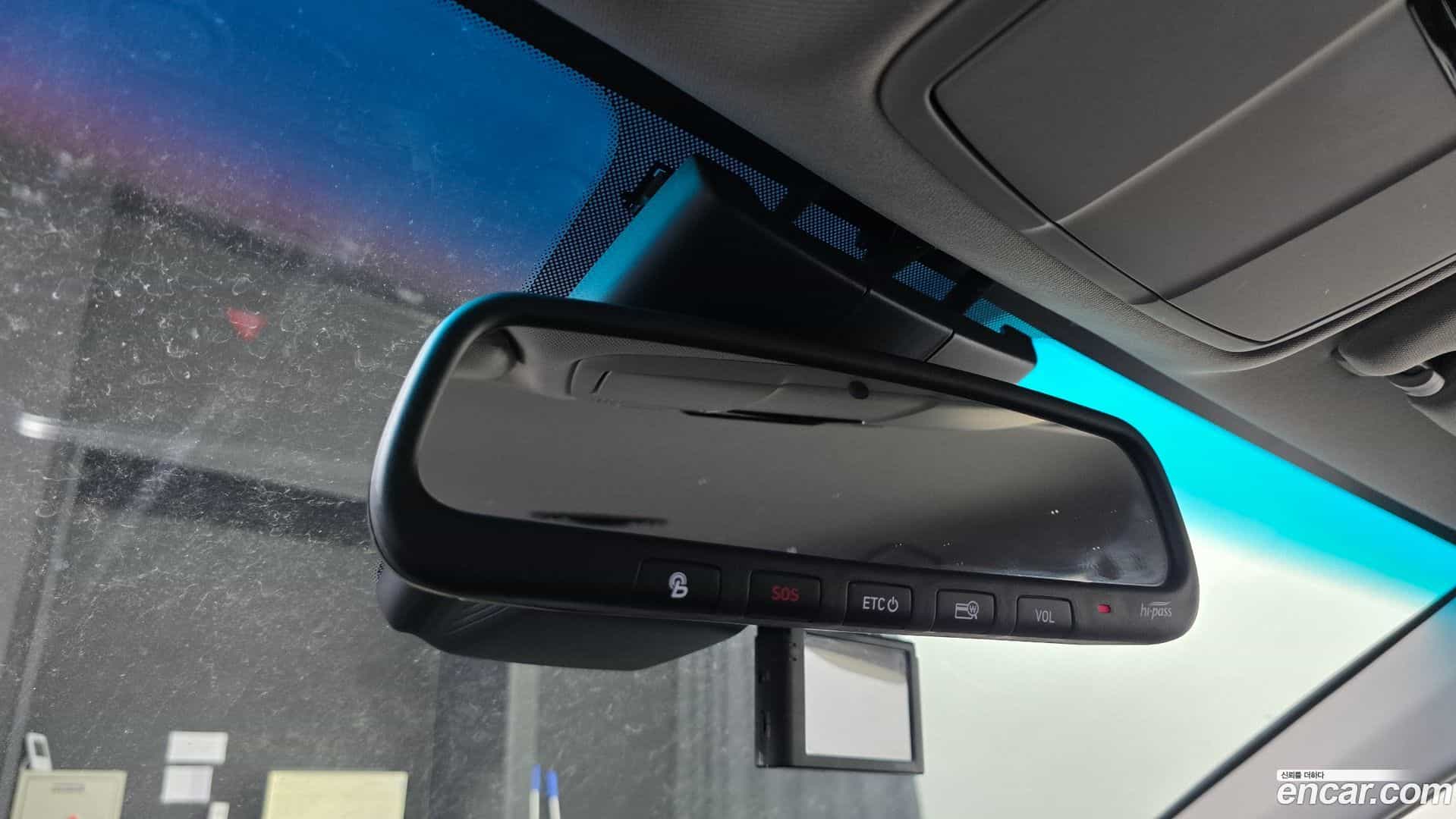 Grandeur Hyundai 2018.1-OPTION-021