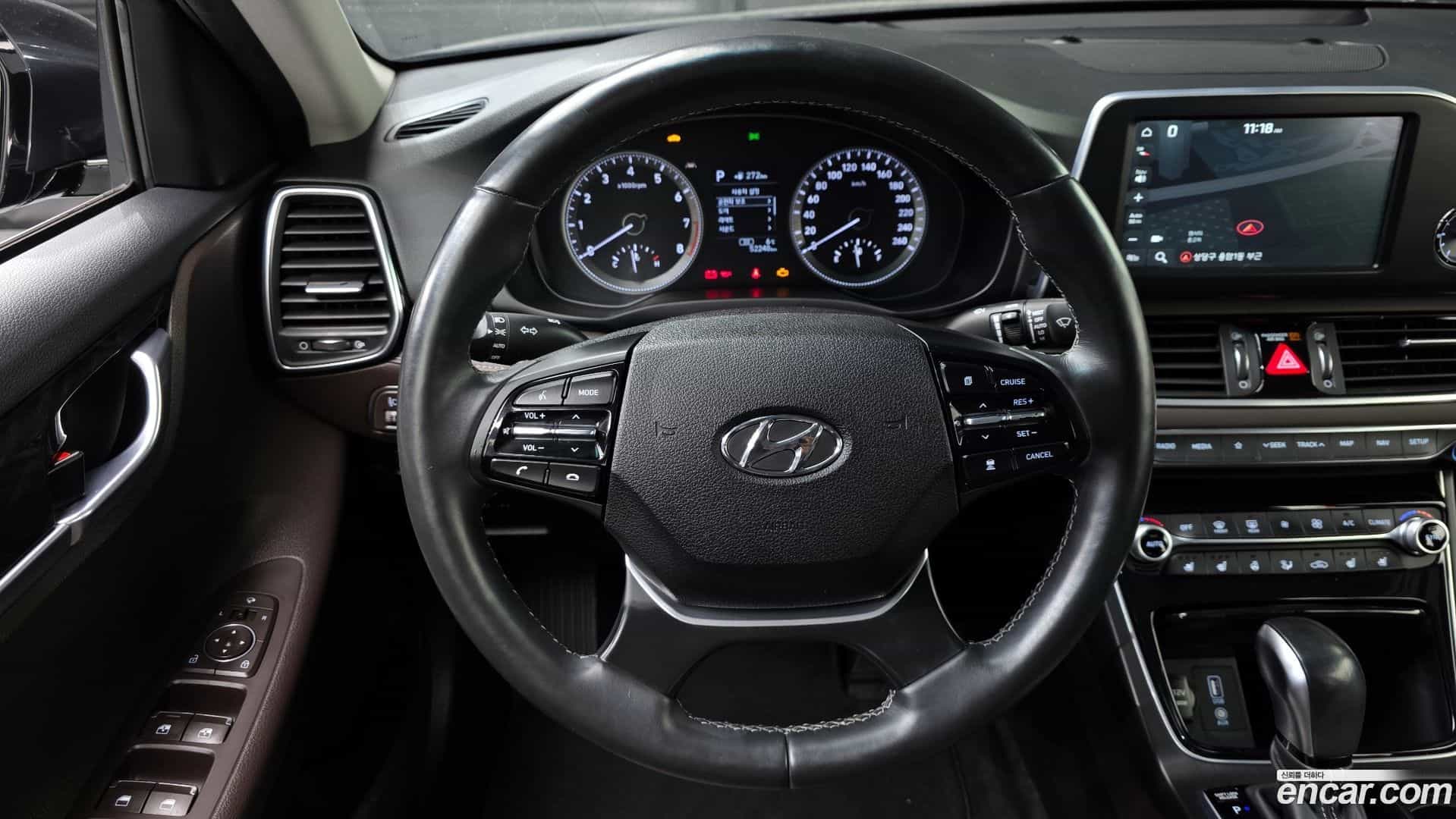 Grandeur Hyundai 2018.1-OPTION-022