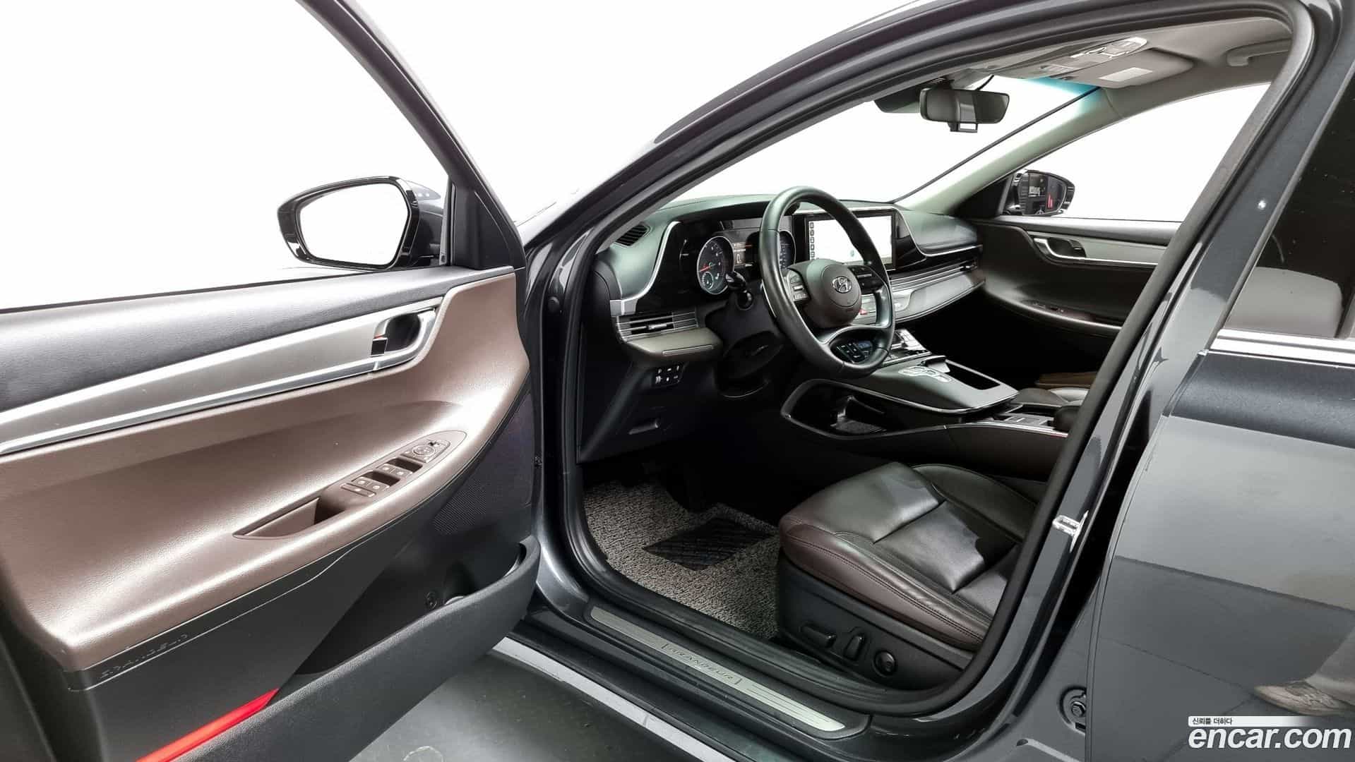 Grandeur Hyundai 2021.1-INNER-010