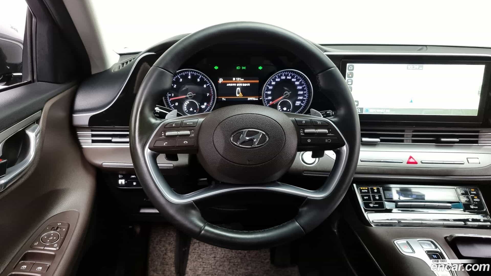 Grandeur Hyundai 2021.1-OPTION-017