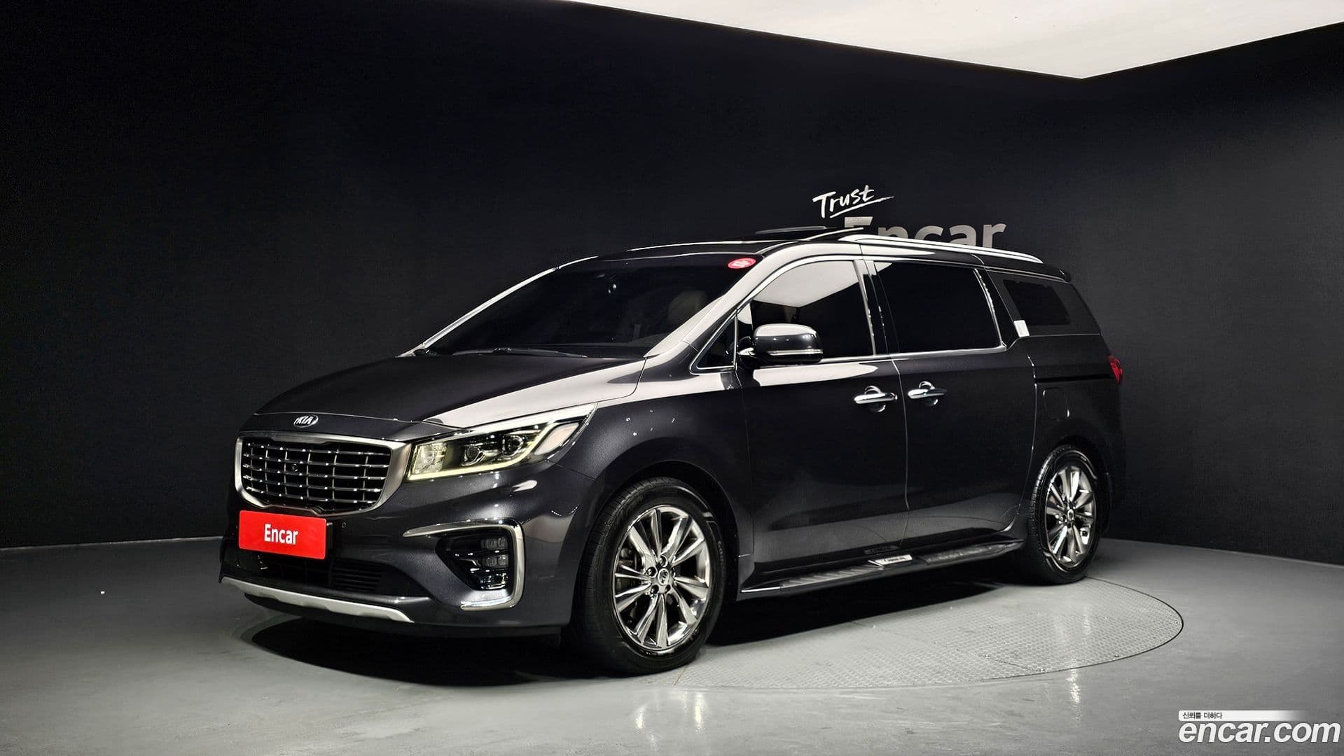 Main__Slider__Photo:Canival Kia 2019.0-0