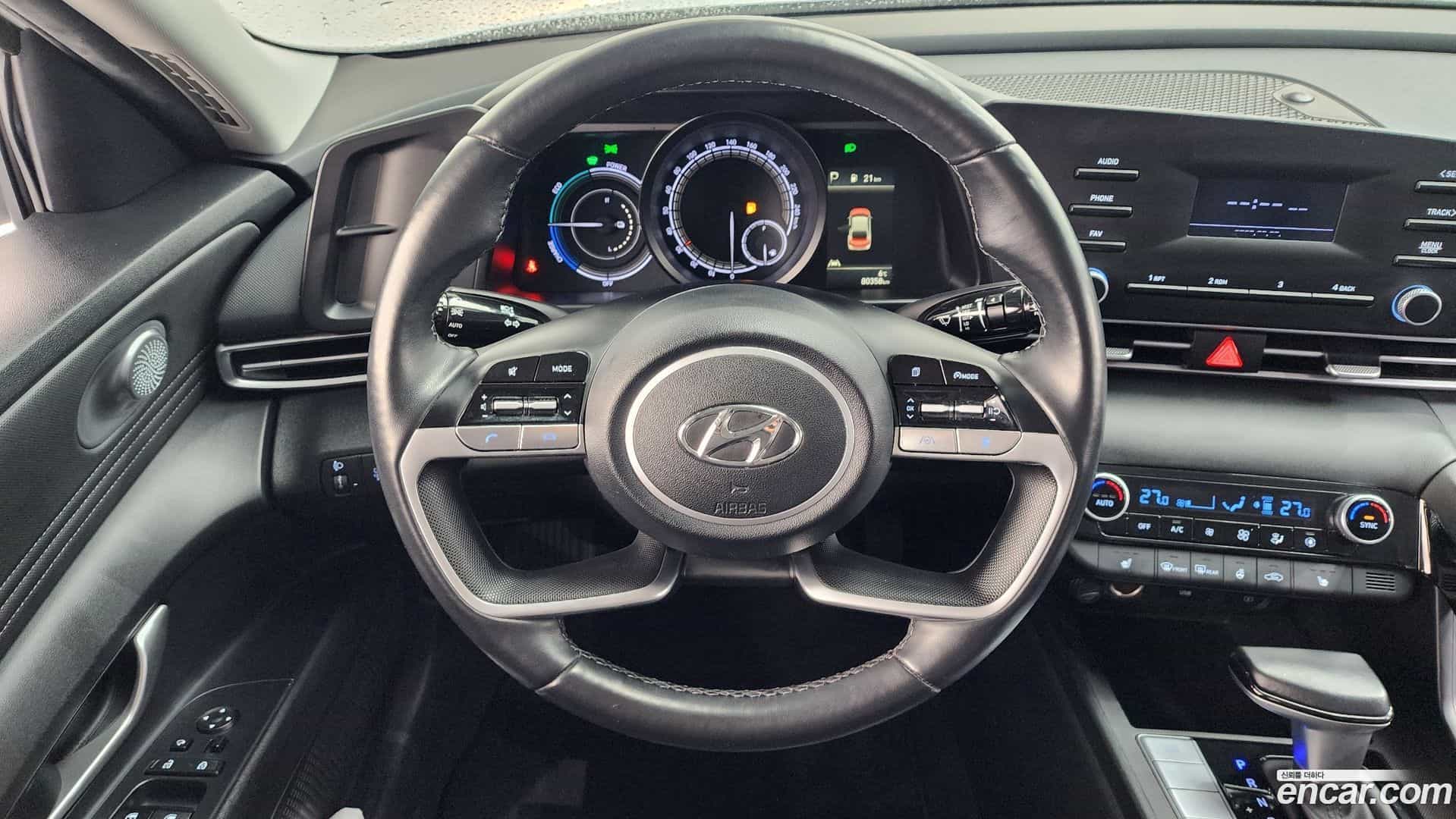 AVANTE Hyundai 2022.11-OPTION-017