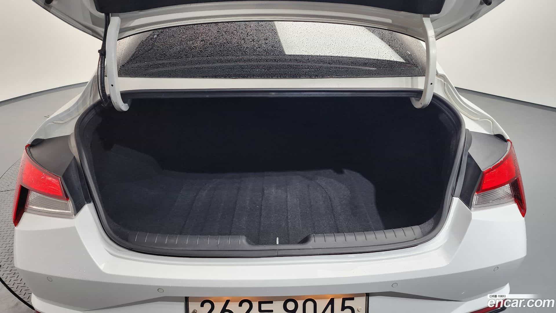 AVANTE Hyundai 2022.11-OPTION-024