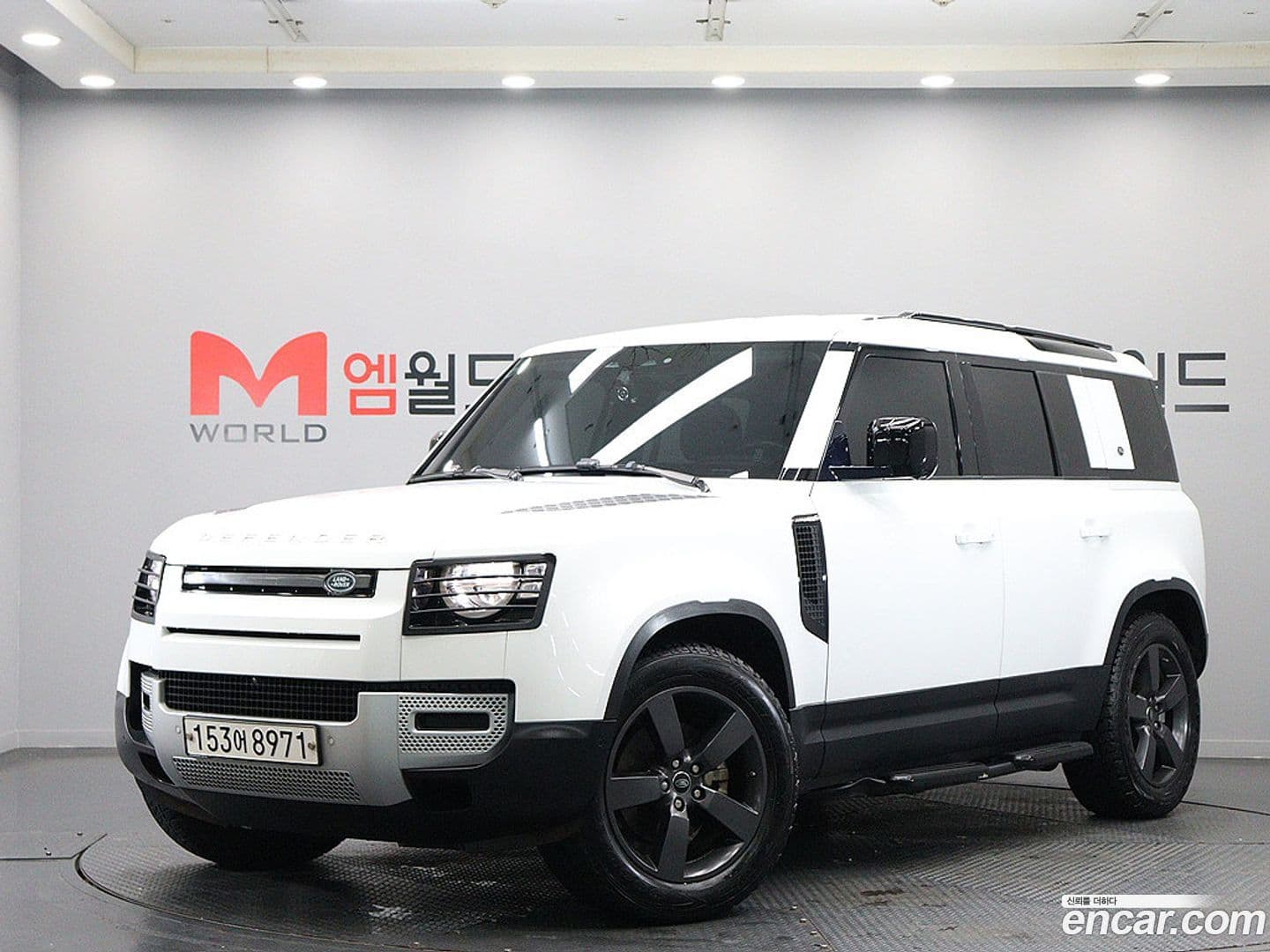 Main__Slider__Photo:Defender Land Rover 2020.10-0