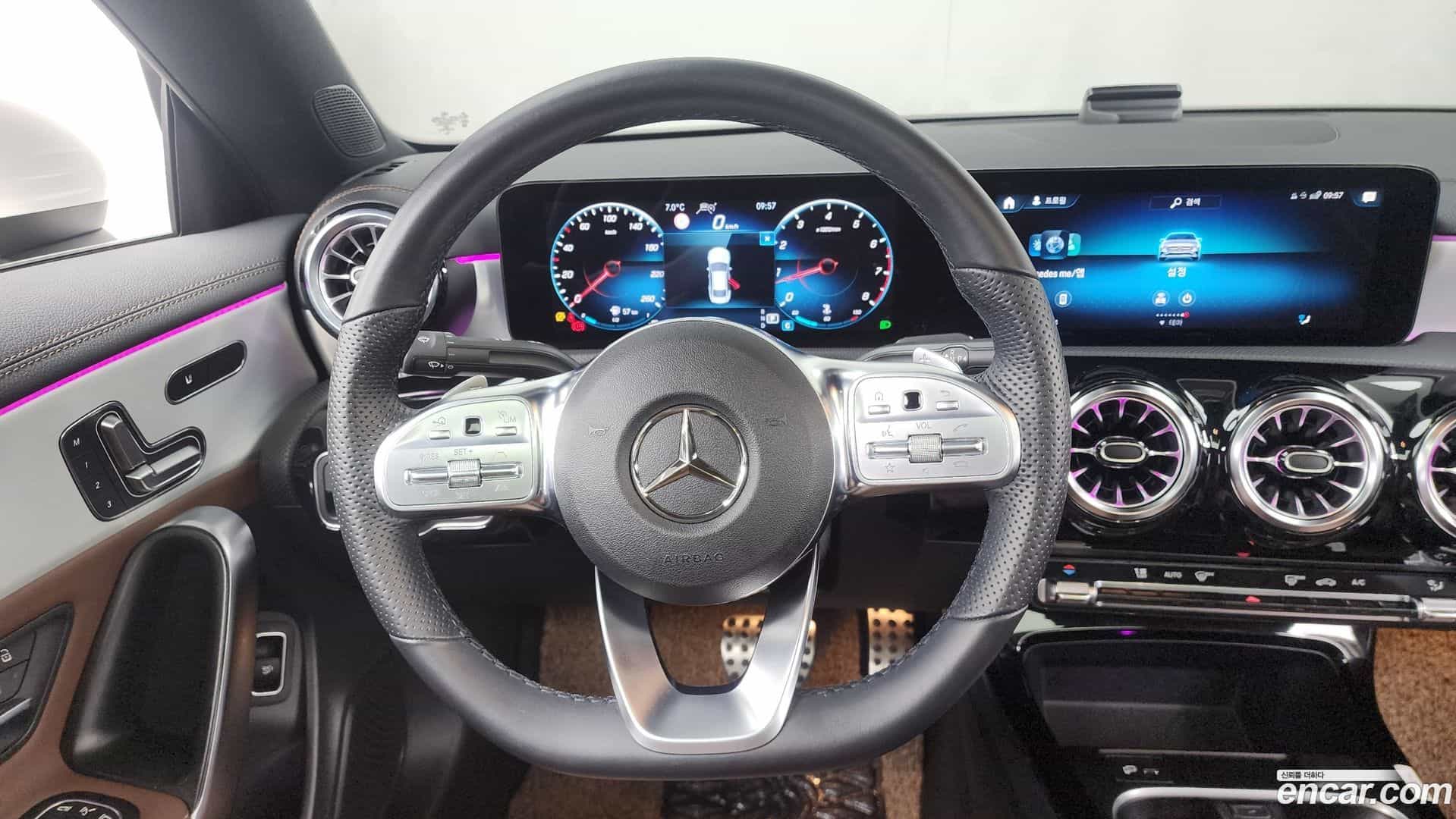 CLA-Class Mercedes-Benz 2022.11-OPTION-017