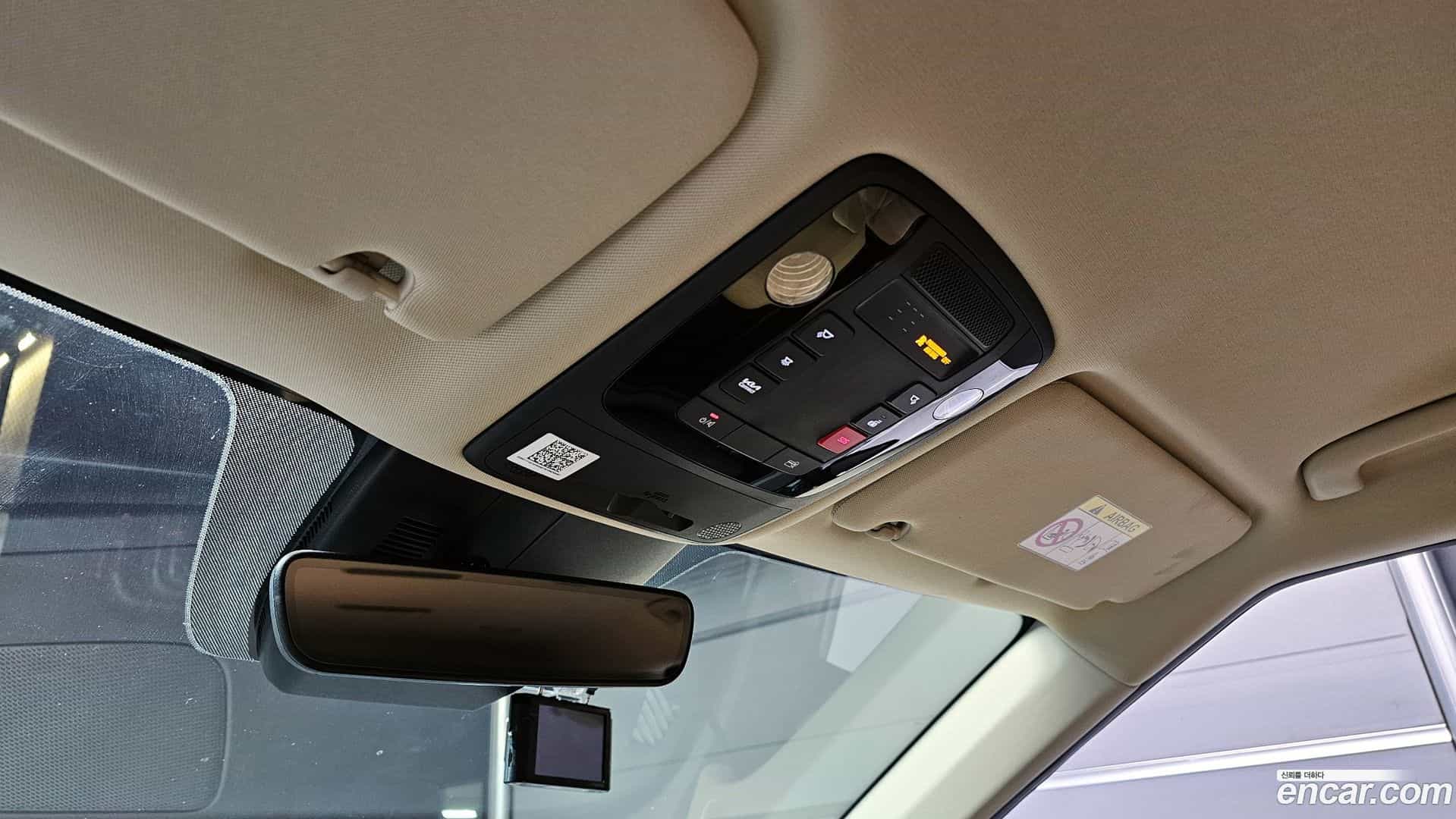 Canival Kia 2022.9-OPTION-021