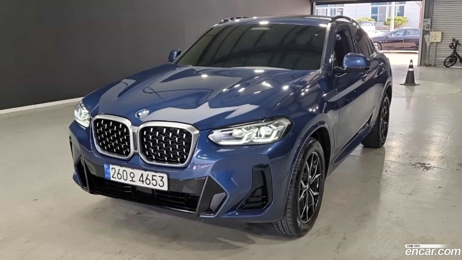 X4 BMW 2022.8-OUTER-001