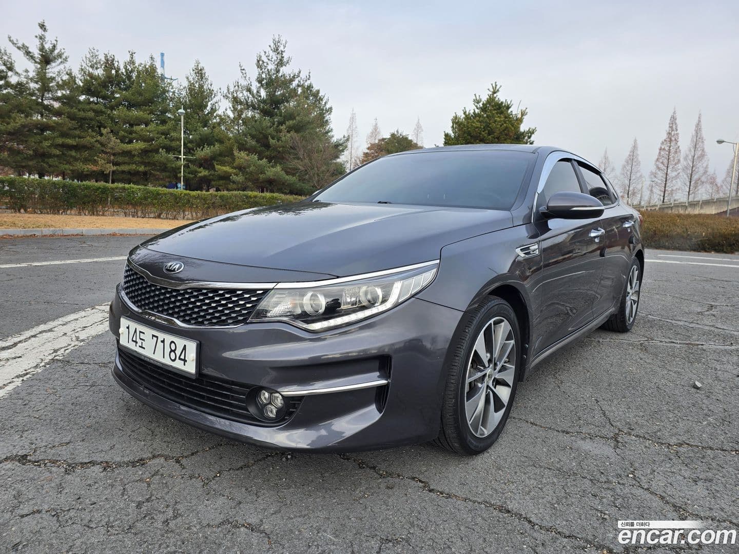 Main__Slider__Photo:K5 Kia 2015.9-0