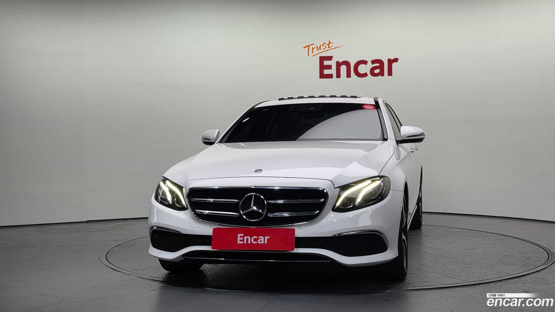 E-Class Mercedes-Benz 2020.2-OUTER-003